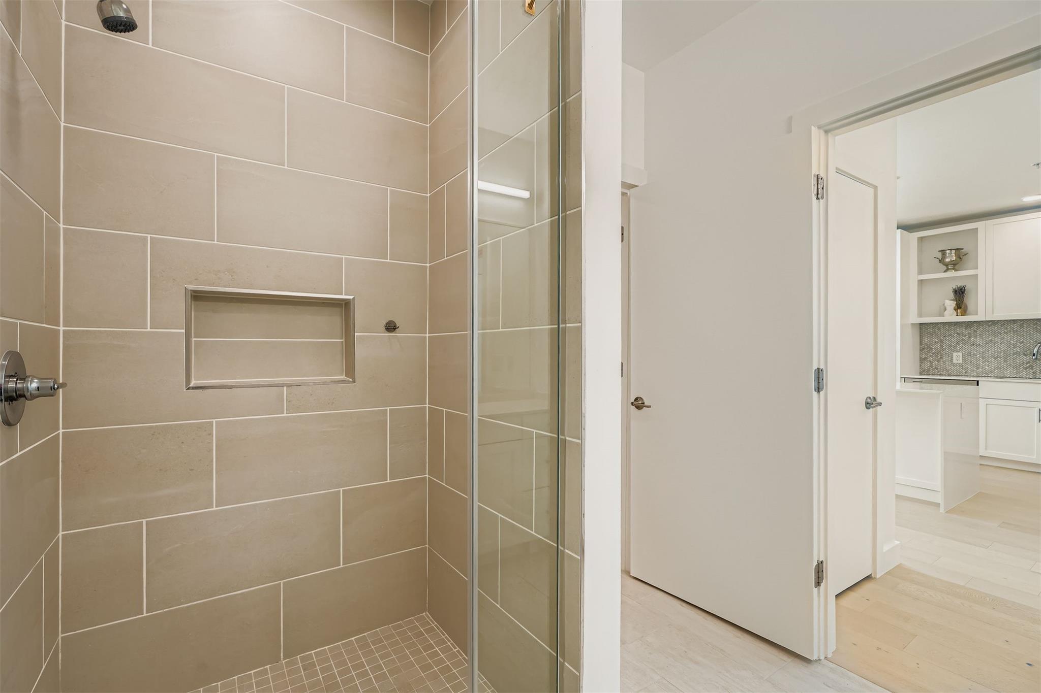 1600 S 1st St #201 Property Photo 25