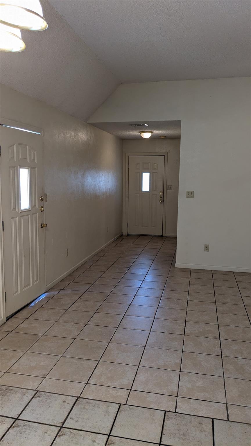 1300 N Bishop St Property Photo 3