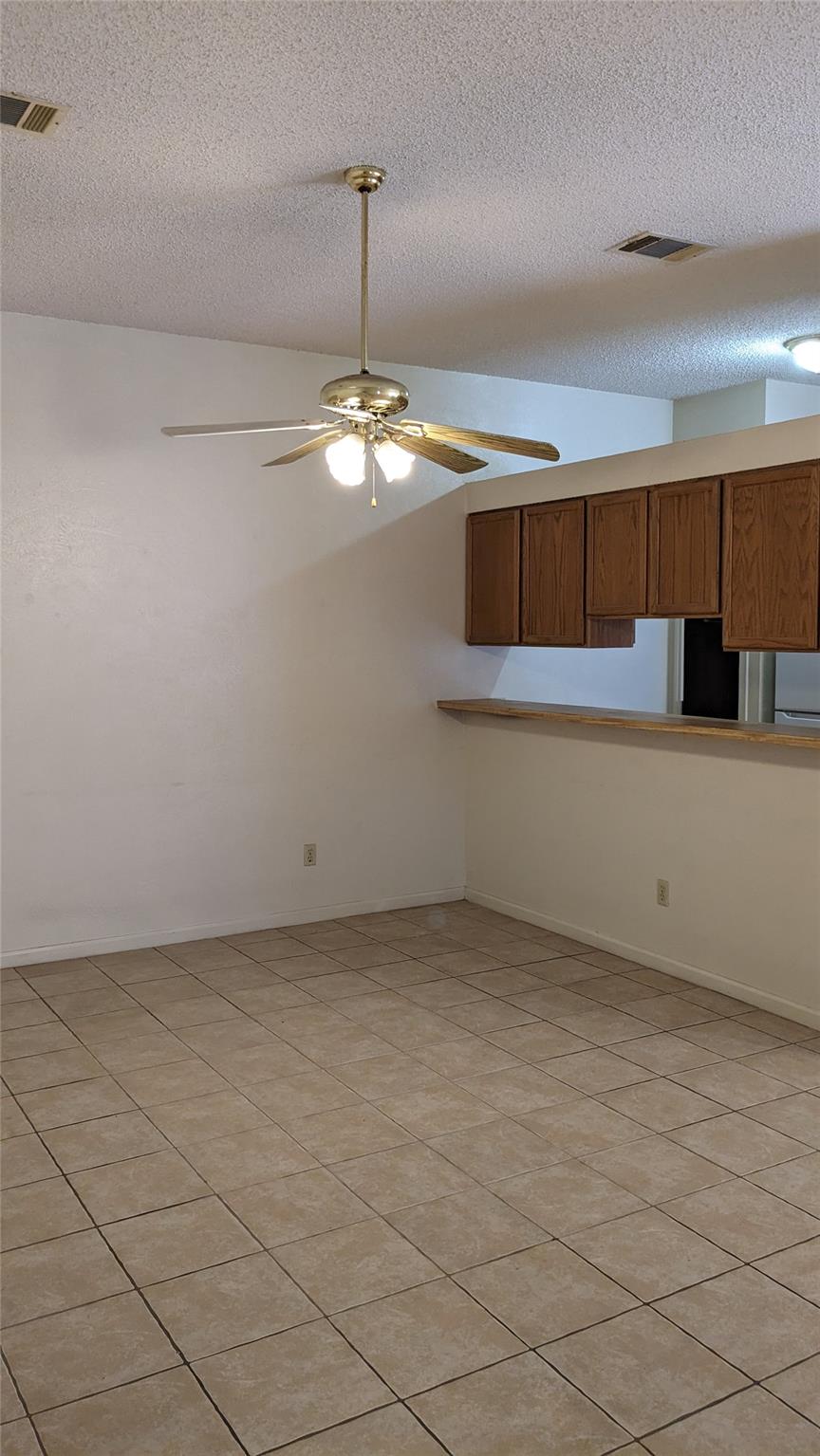 1300 N Bishop St Property Photo 6