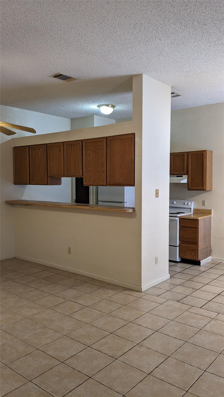 1300 N Bishop St Property Photo 7