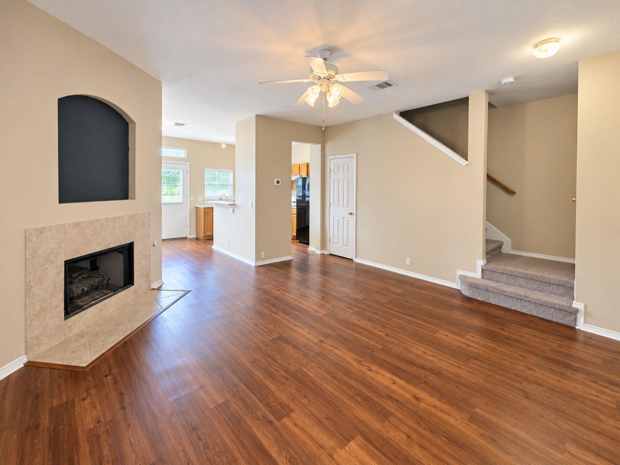 5679 Fergus Rd #b Property Photo 6