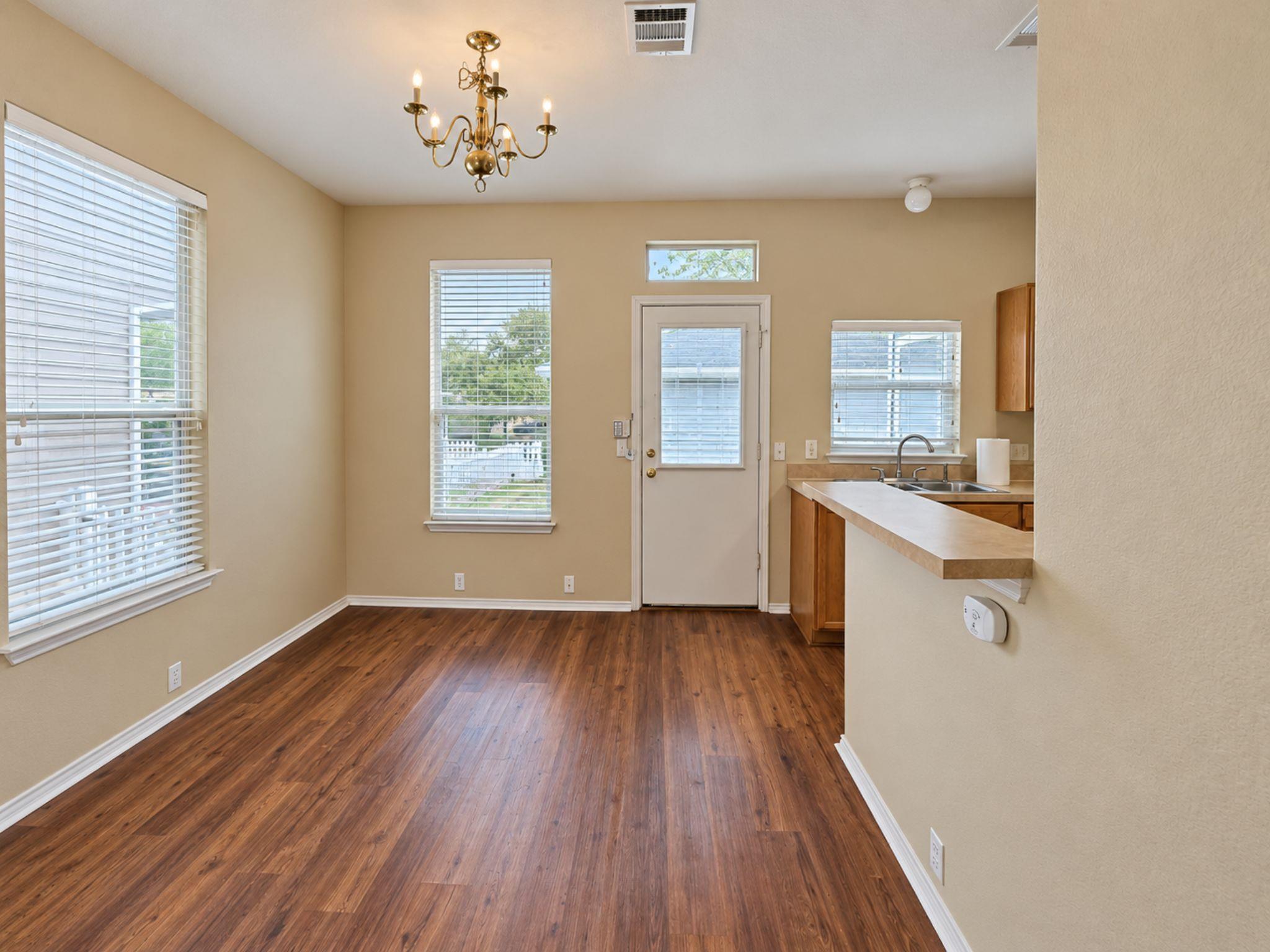5679 Fergus Rd #b Property Photo 10