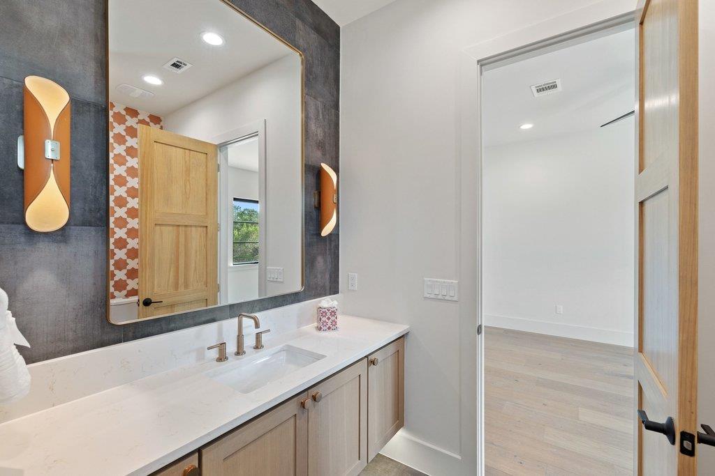 244 Zonetail Cv Property Photo 30
