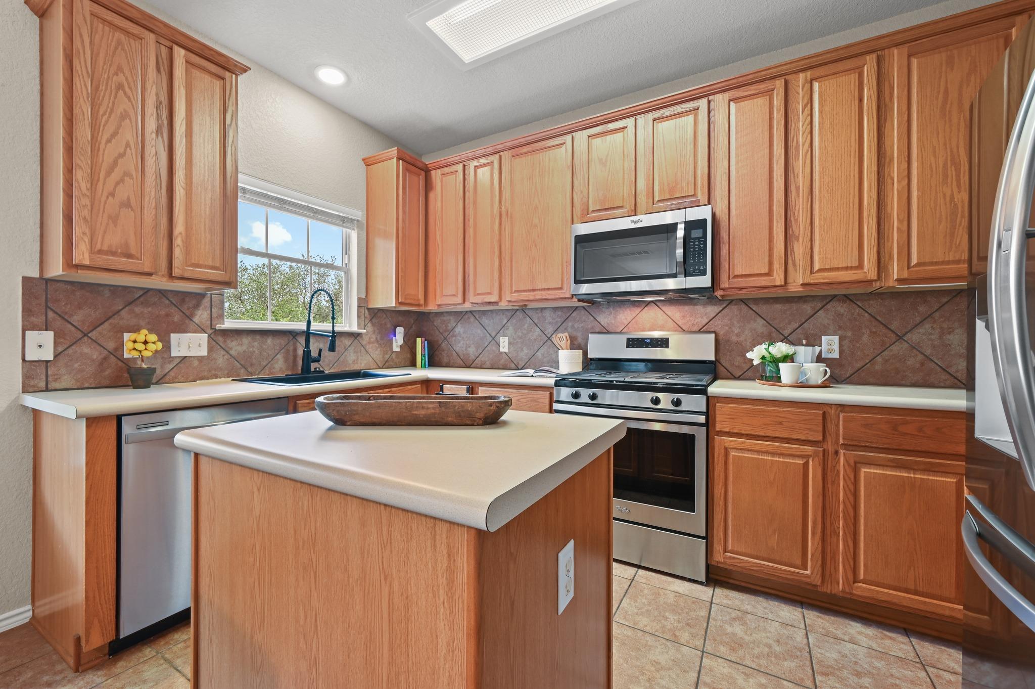 10701 Beard Ave Property Photo 12