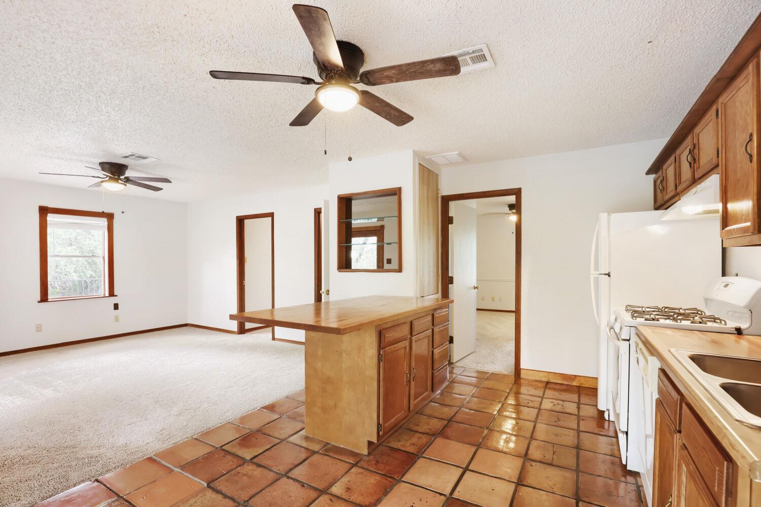 16109 Awalt Dr #b Property Photo 8