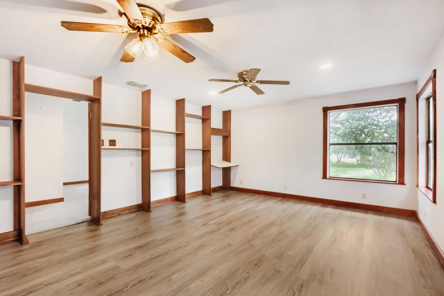 16109 Awalt Dr #b Property Photo 10