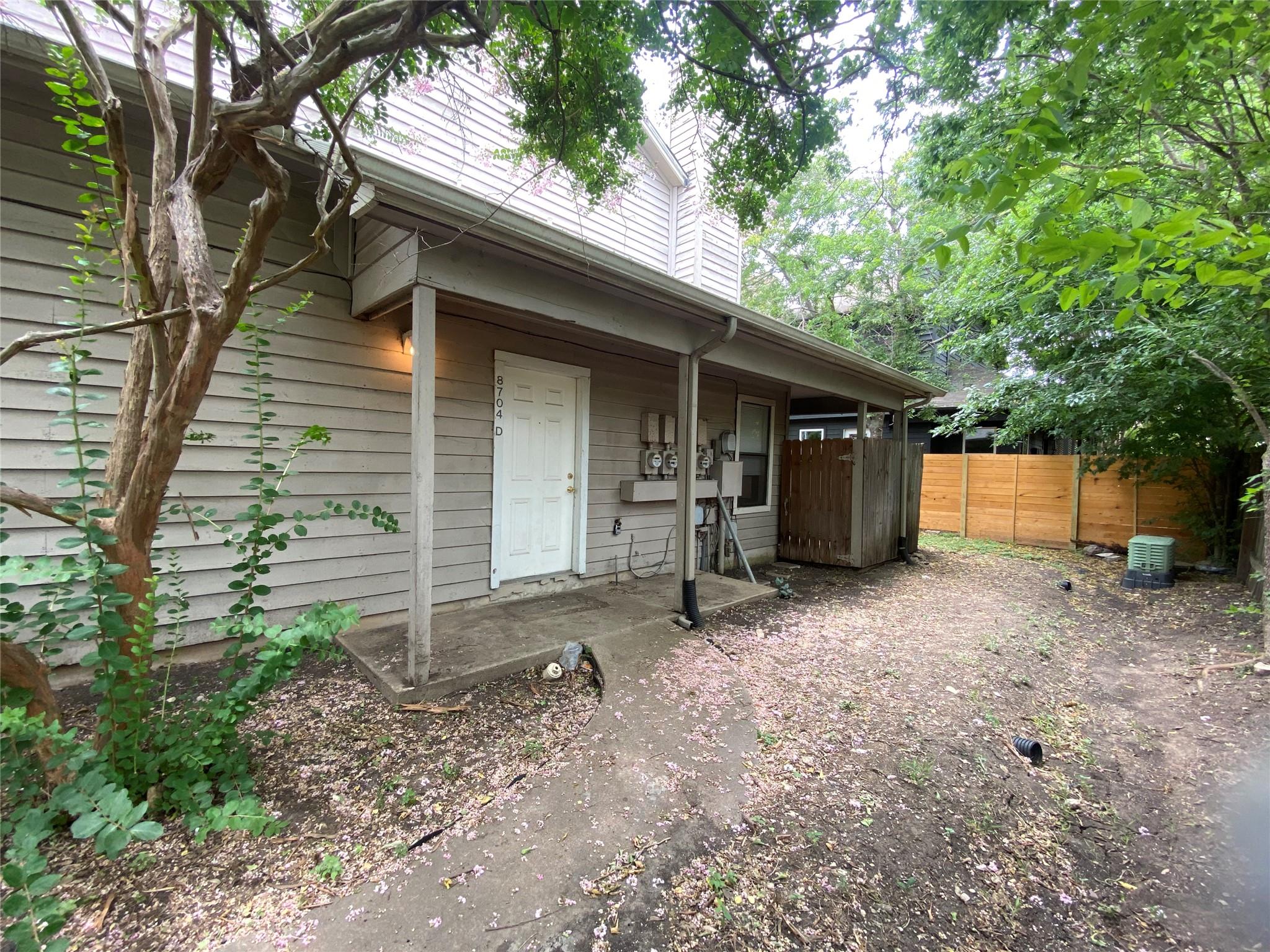 8704 Schick Rd D Property Photo