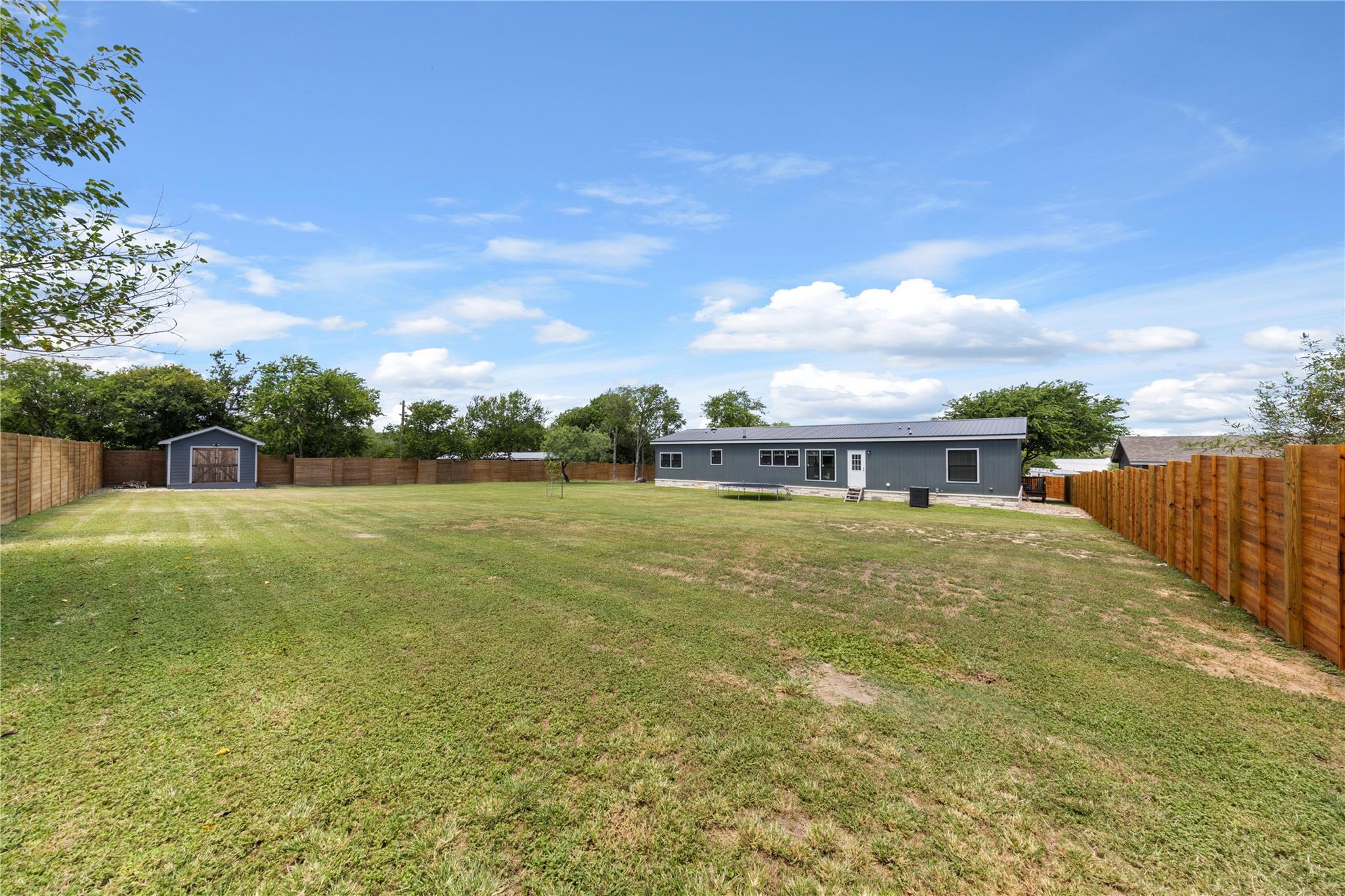 201 Greenfield Rd Property Photo 26