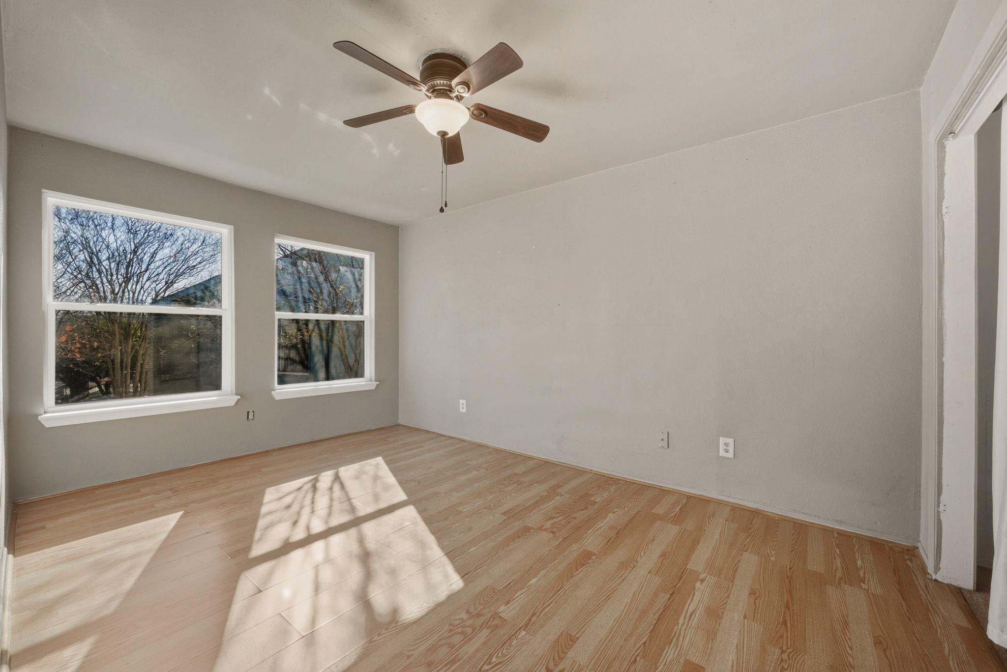 2124 Burton Dr #125 Property Photo 16