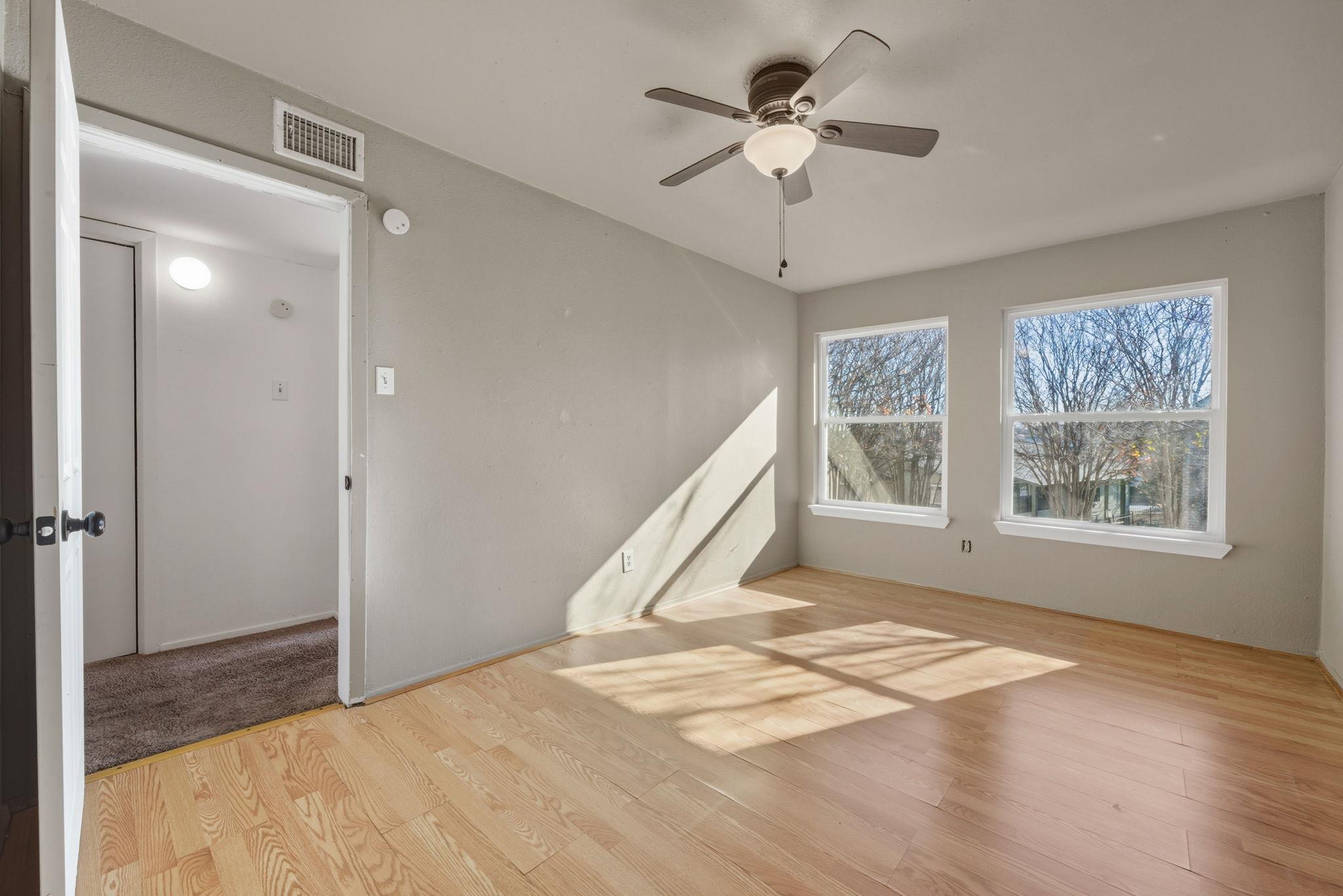2124 Burton Dr #125 Property Photo 17