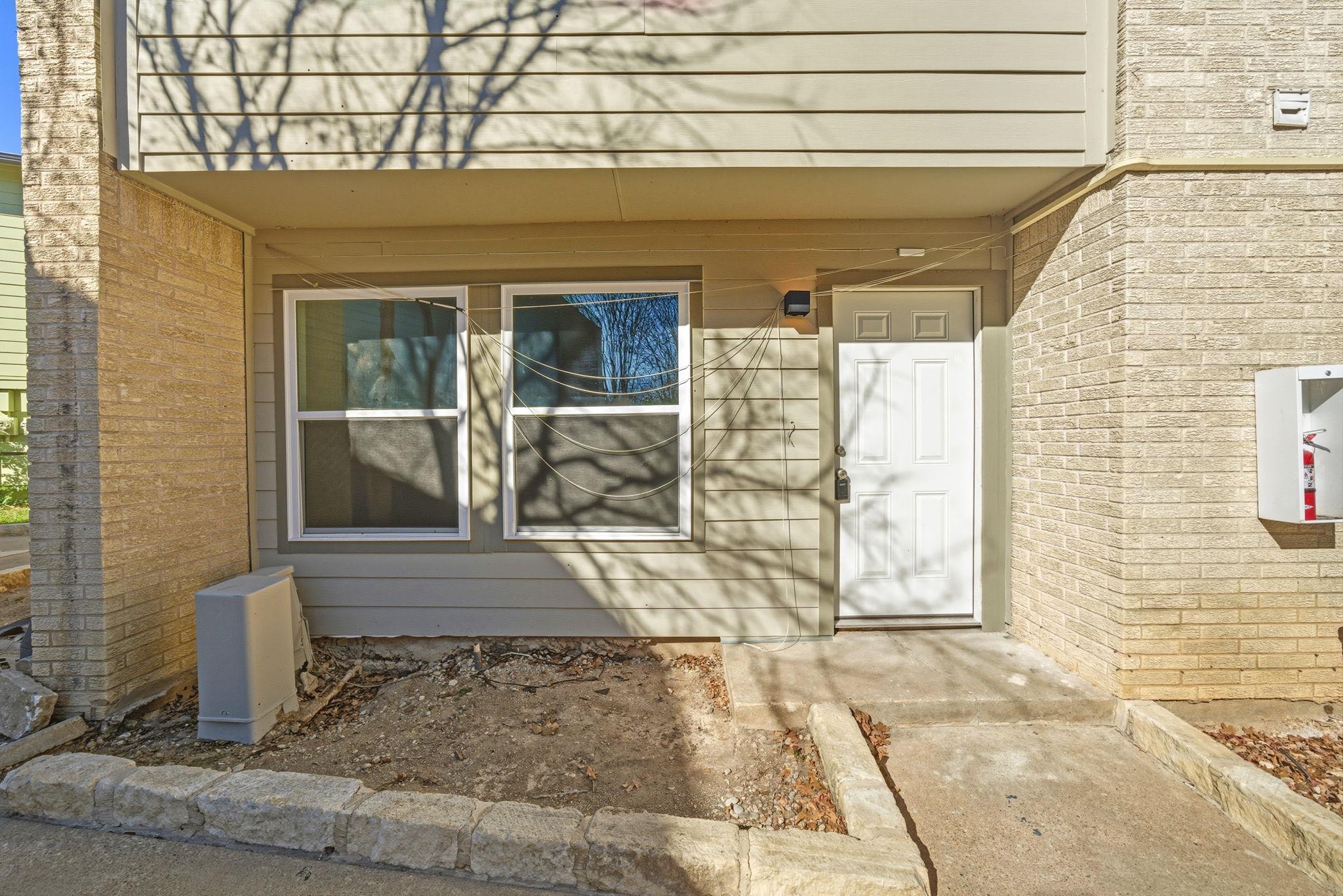 2124 Burton Dr #125 Property Photo 29