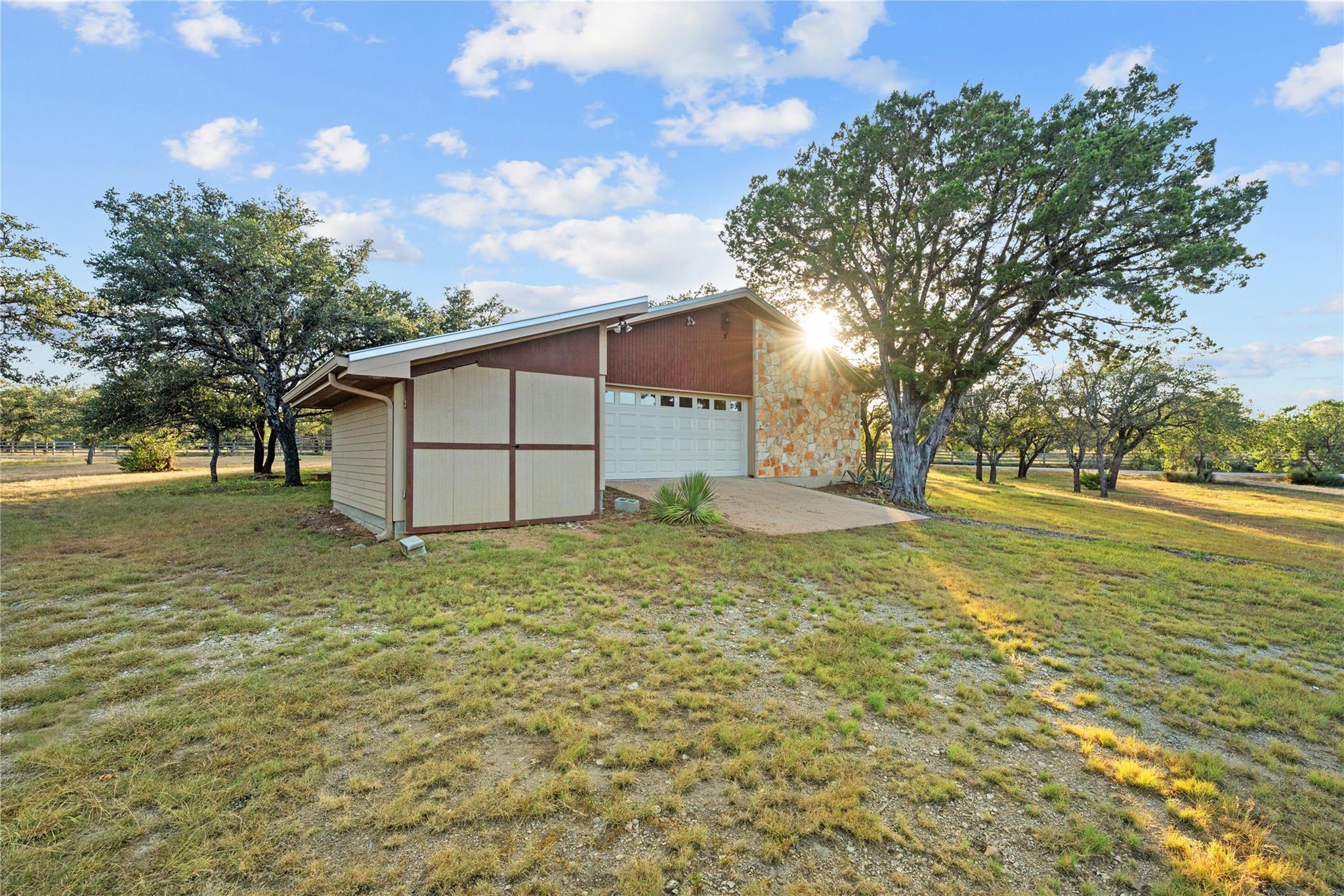 1118 Rustic Ln Property Photo 27