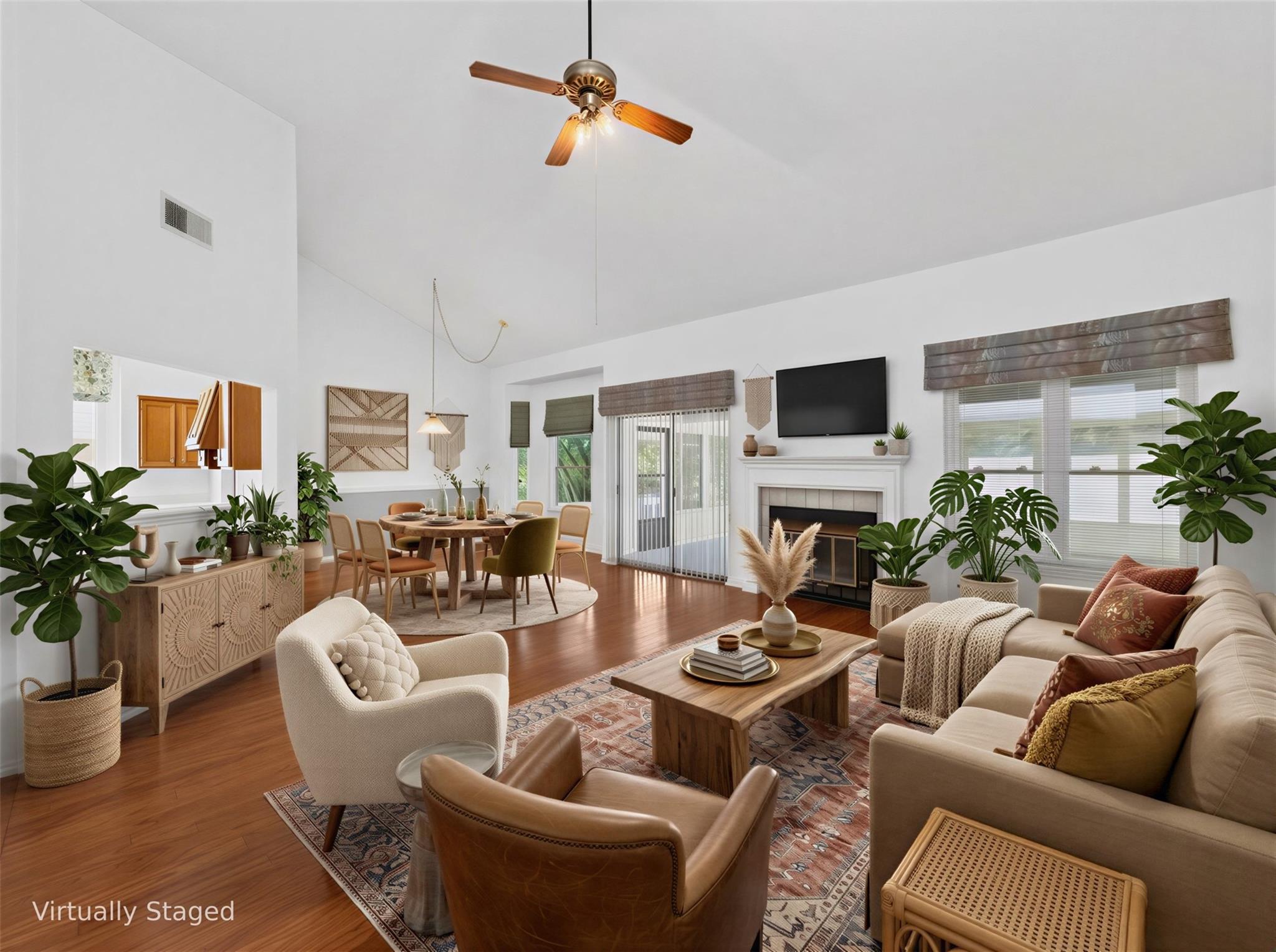 14607 Sandy Side Dr Property Photo 3