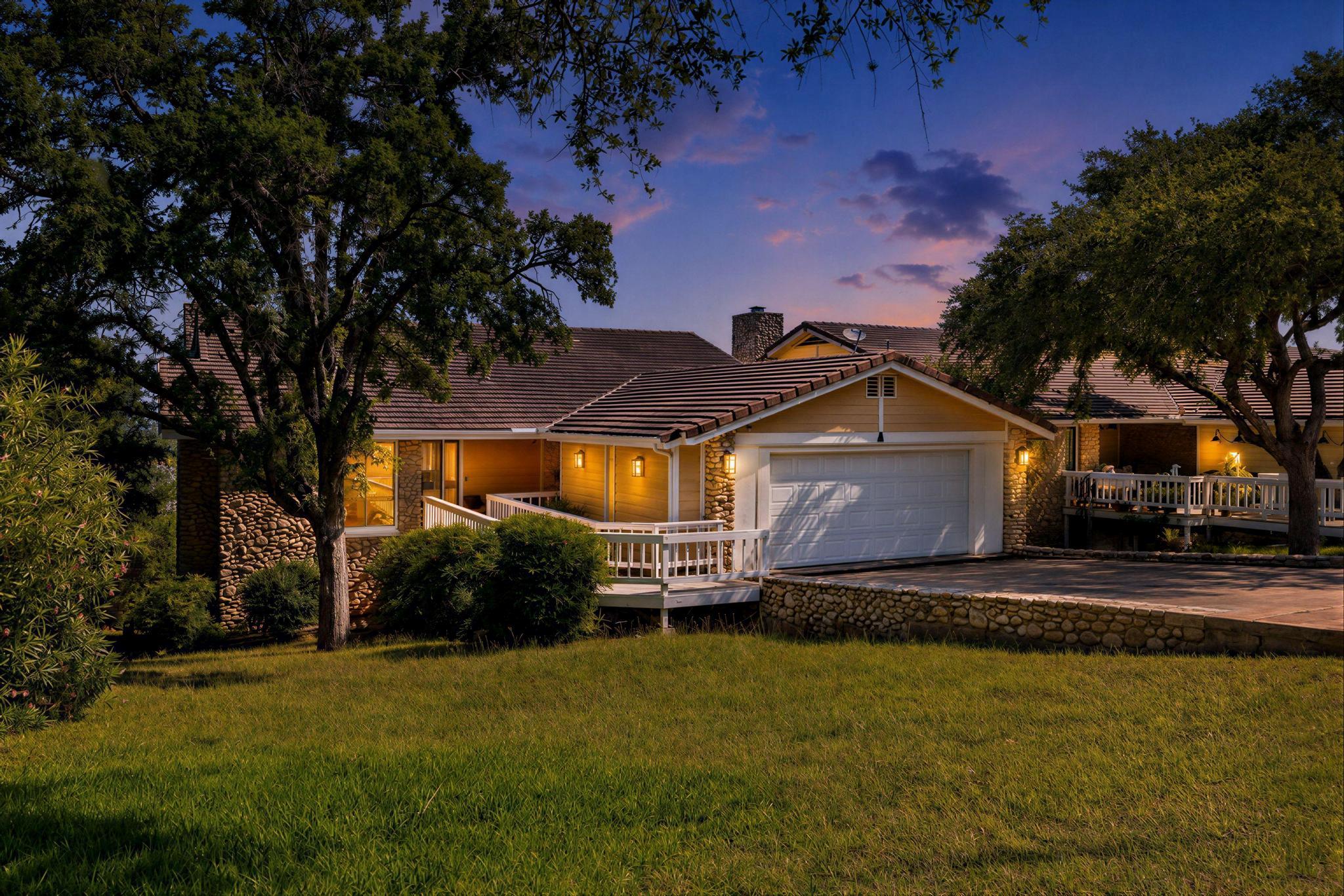 310 Dogie Dr #a Property Photo 1
