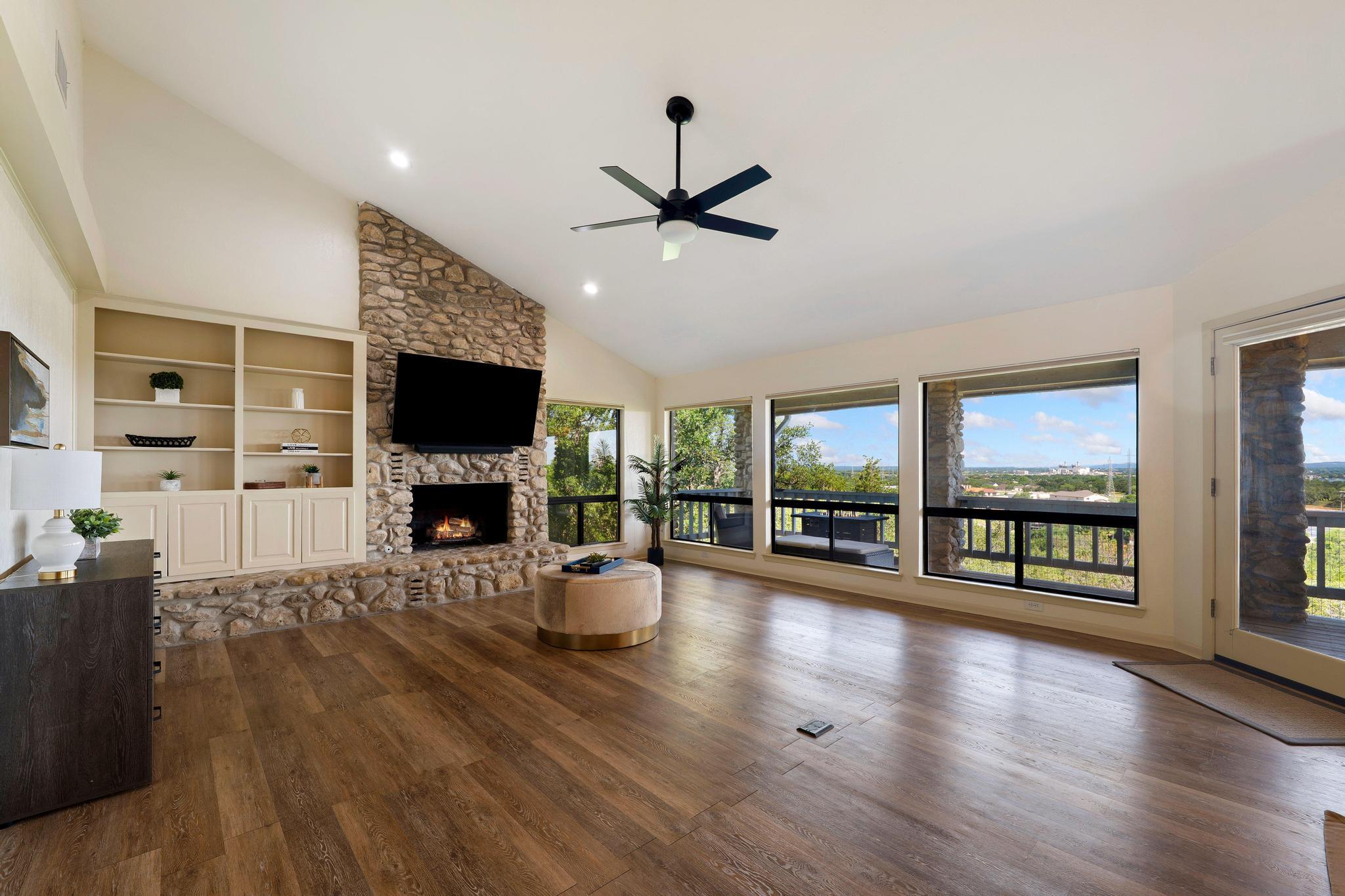 310 Dogie Dr #a Property Photo 6
