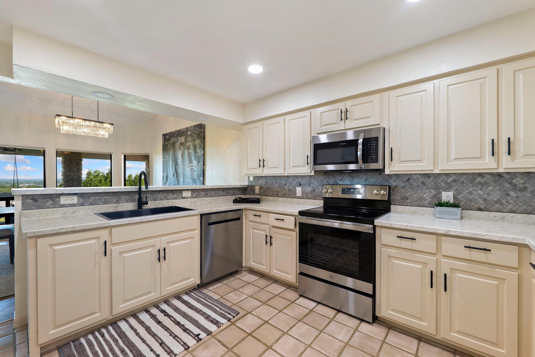 310 Dogie Dr #a Property Photo 13