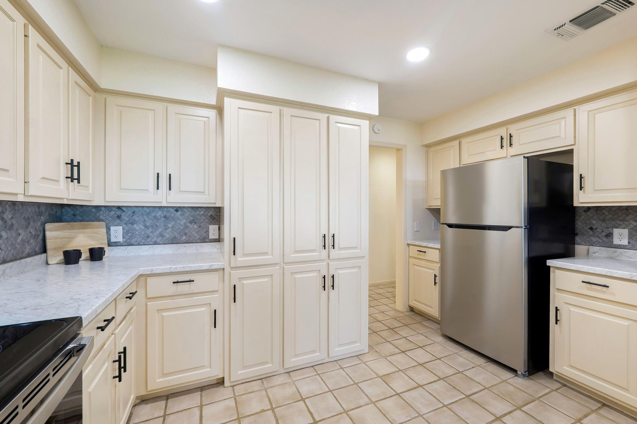 310 Dogie Dr #a Property Photo 16