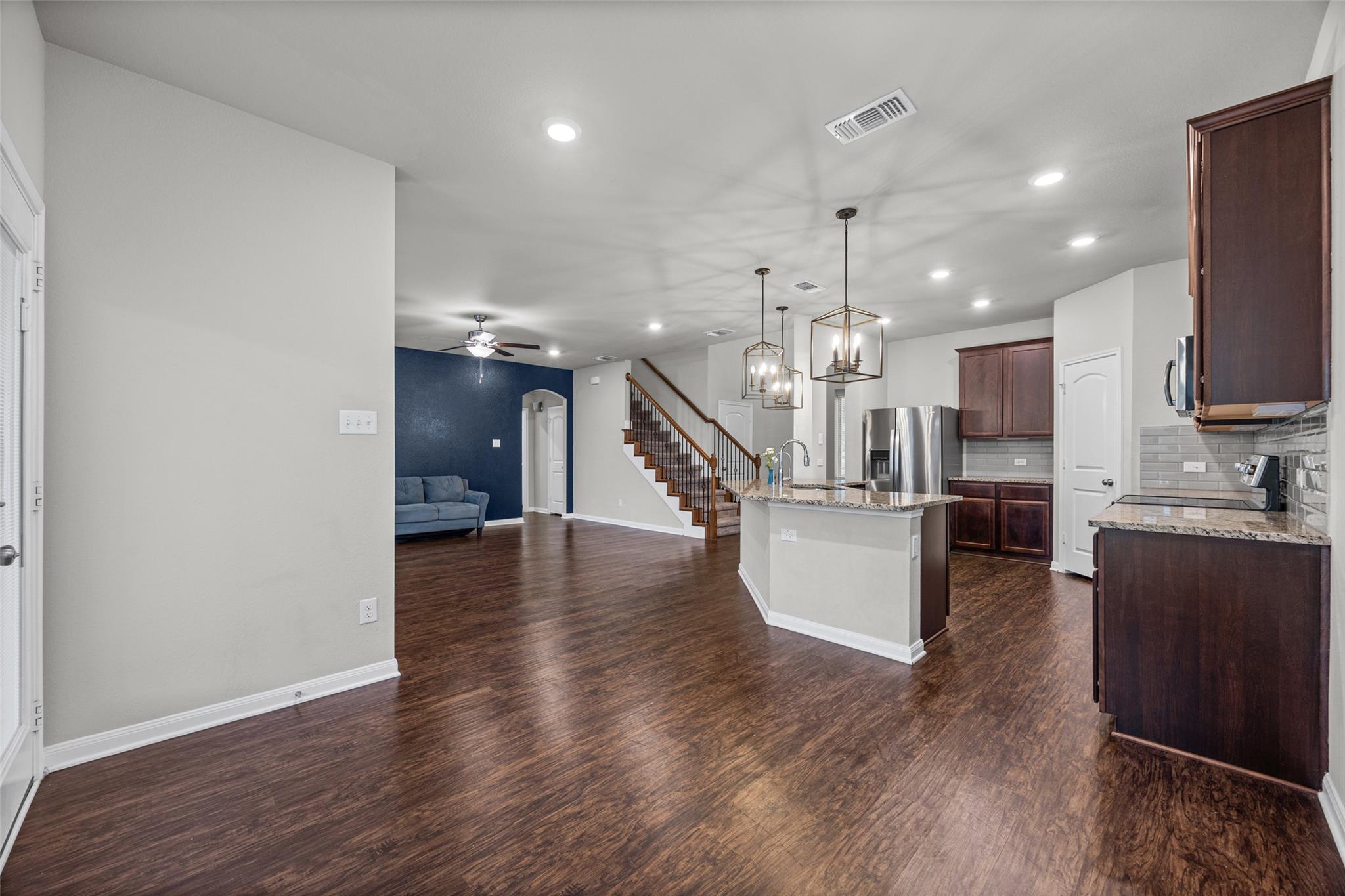 811 Clanton Cv Property Photo 11