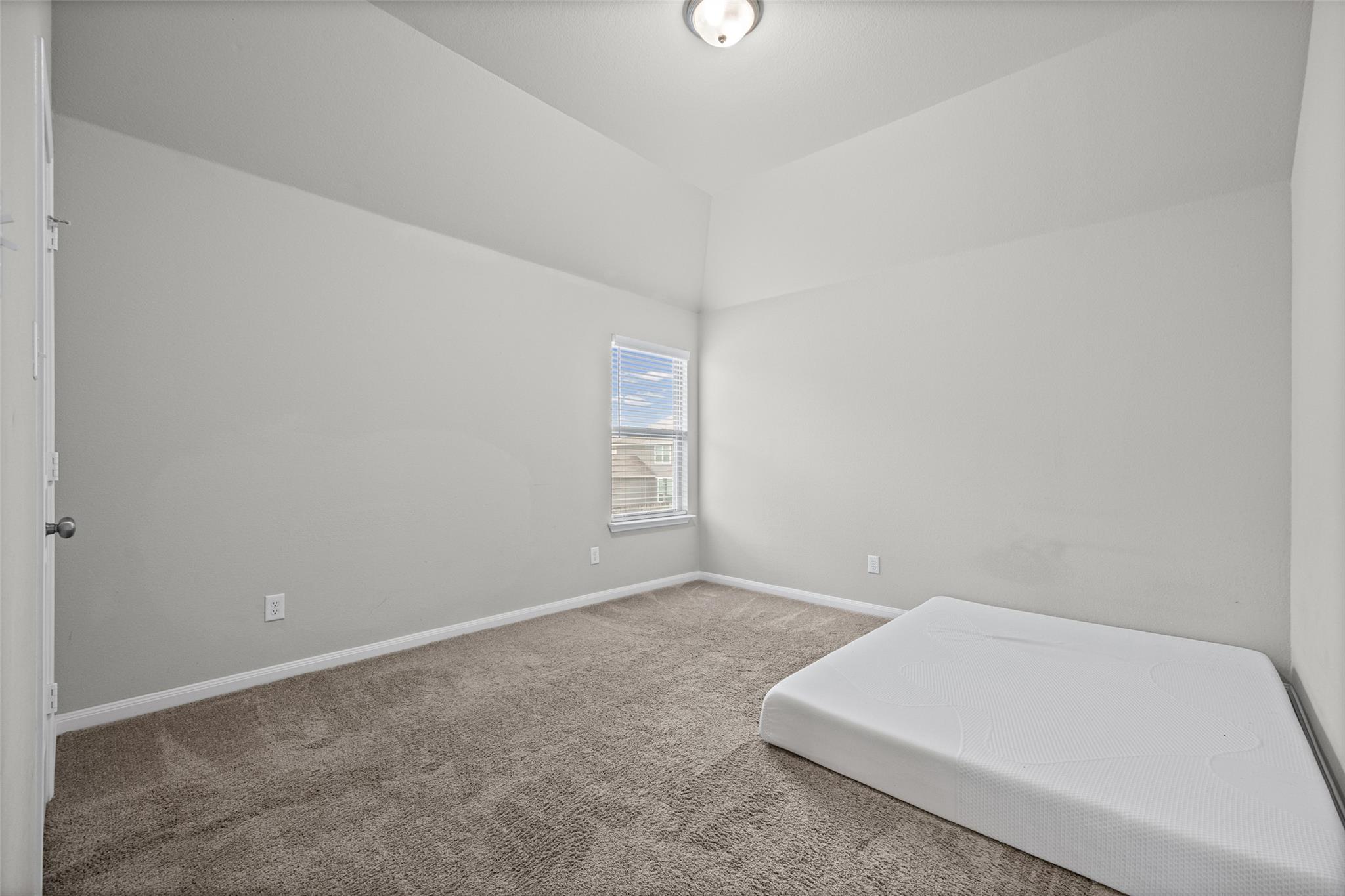 811 Clanton Cv Property Photo 22