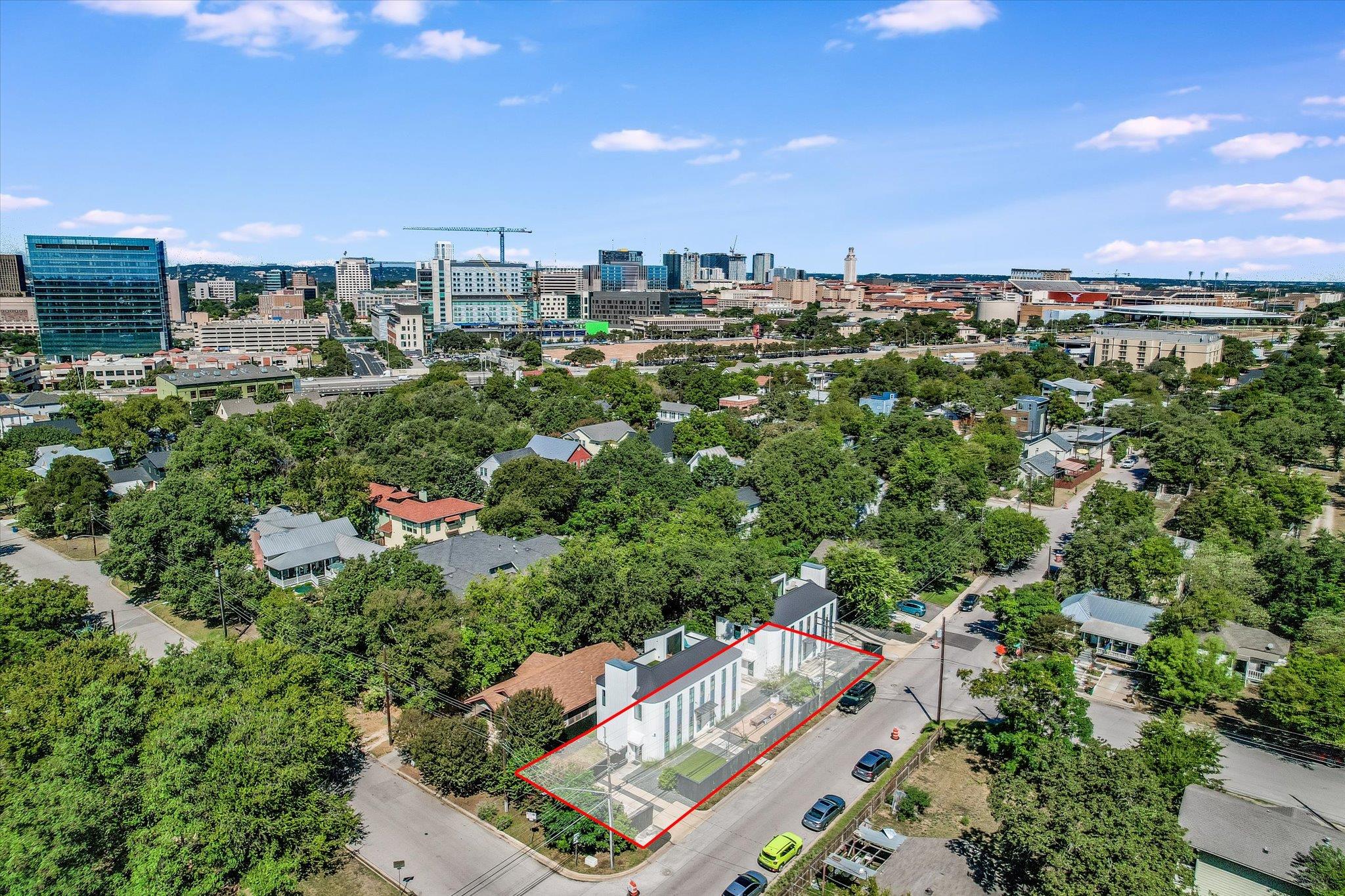 1304 Navasota St Property Photo 28