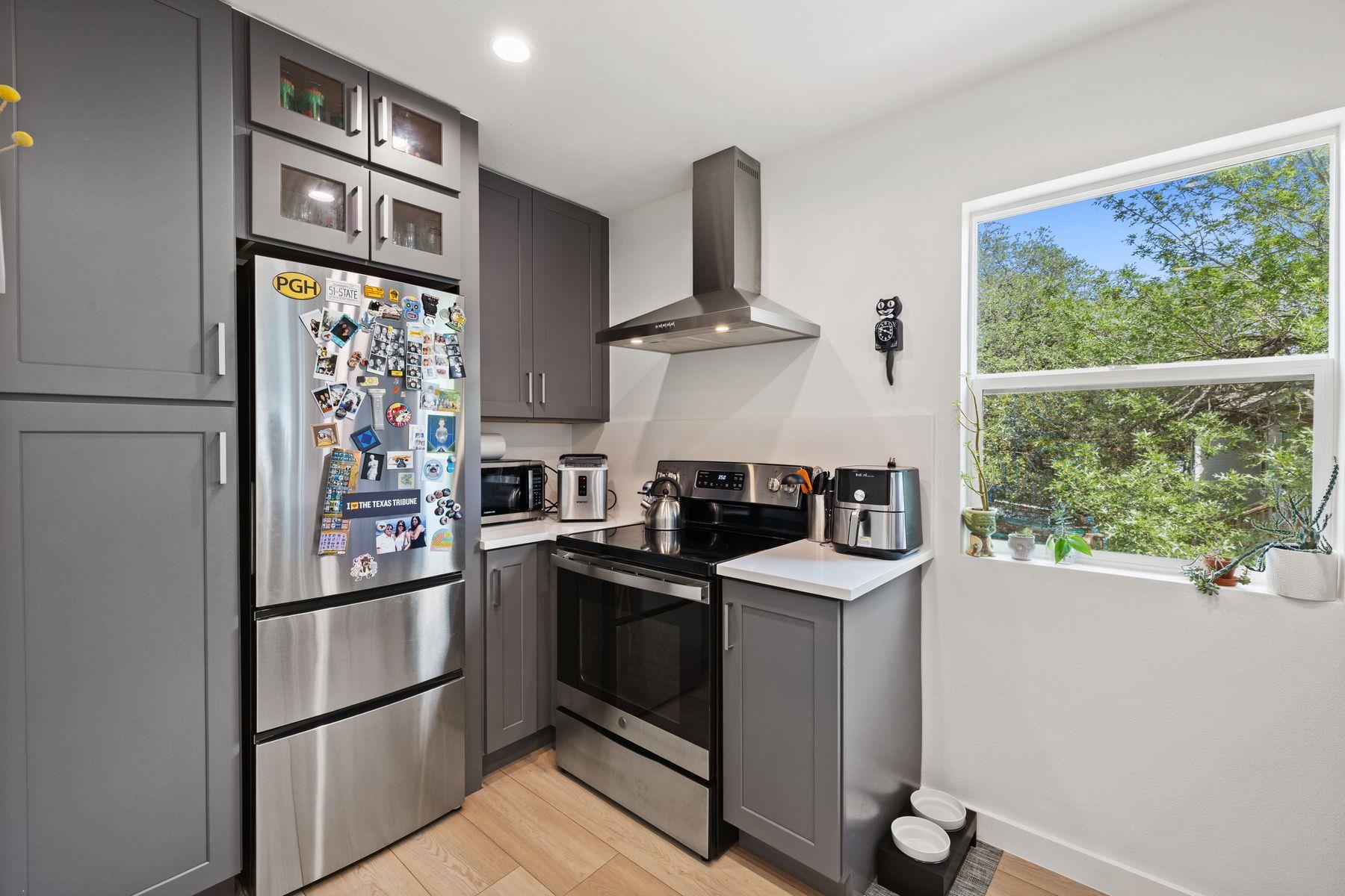 1803 Bouldin Ave Property Photo 8