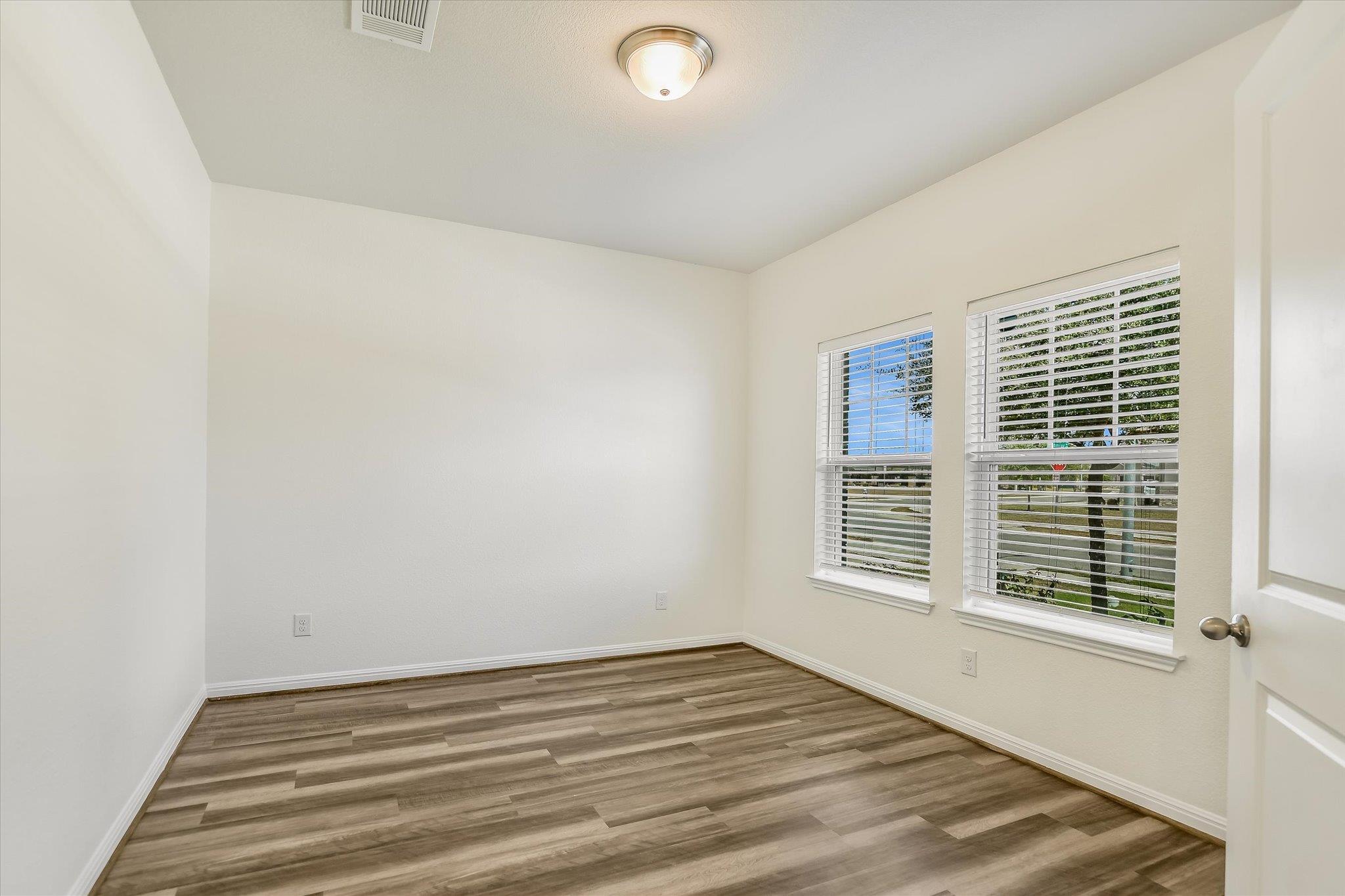 202 Grasslands Trl Property Photo 2