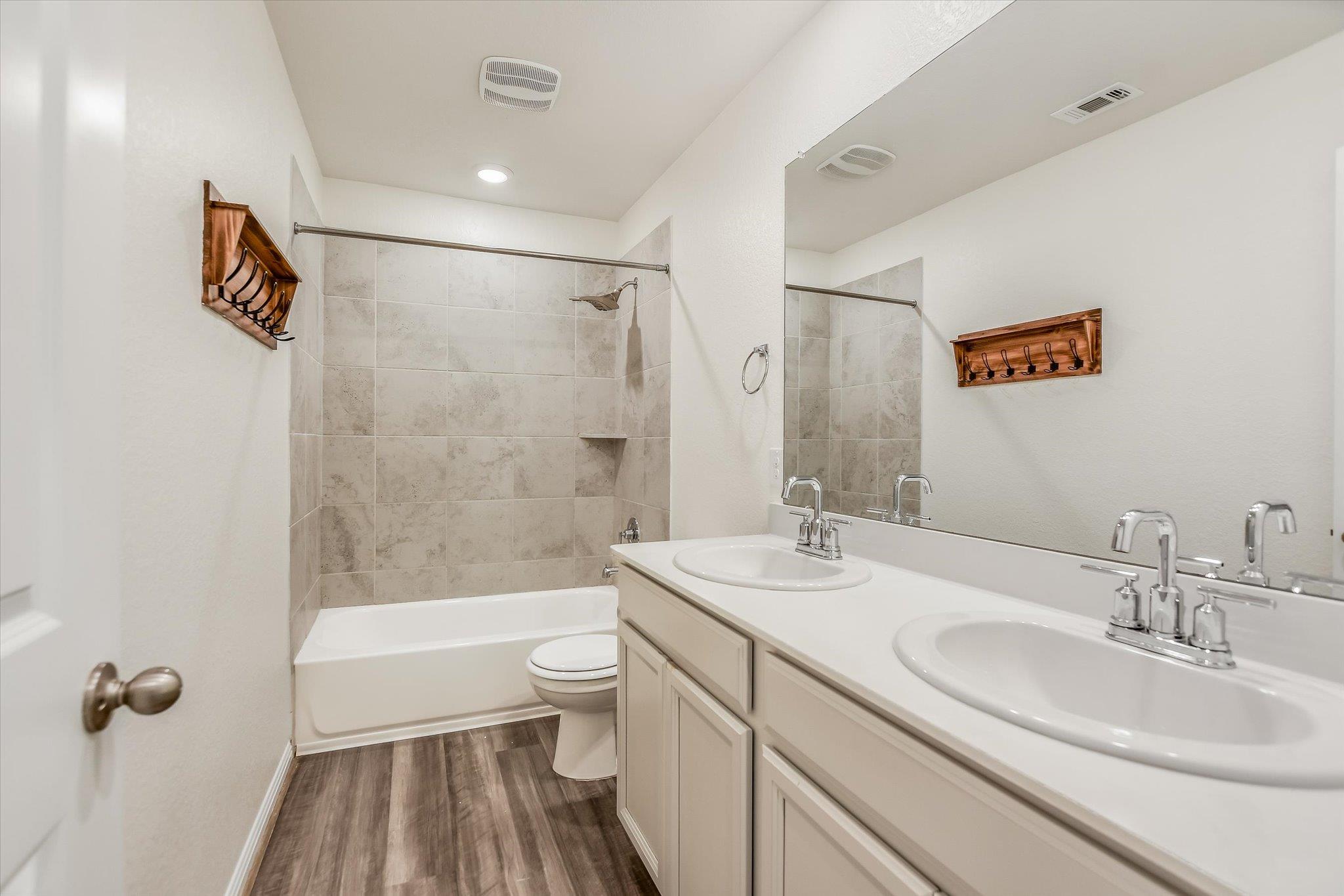 202 Grasslands Trl Property Photo 14