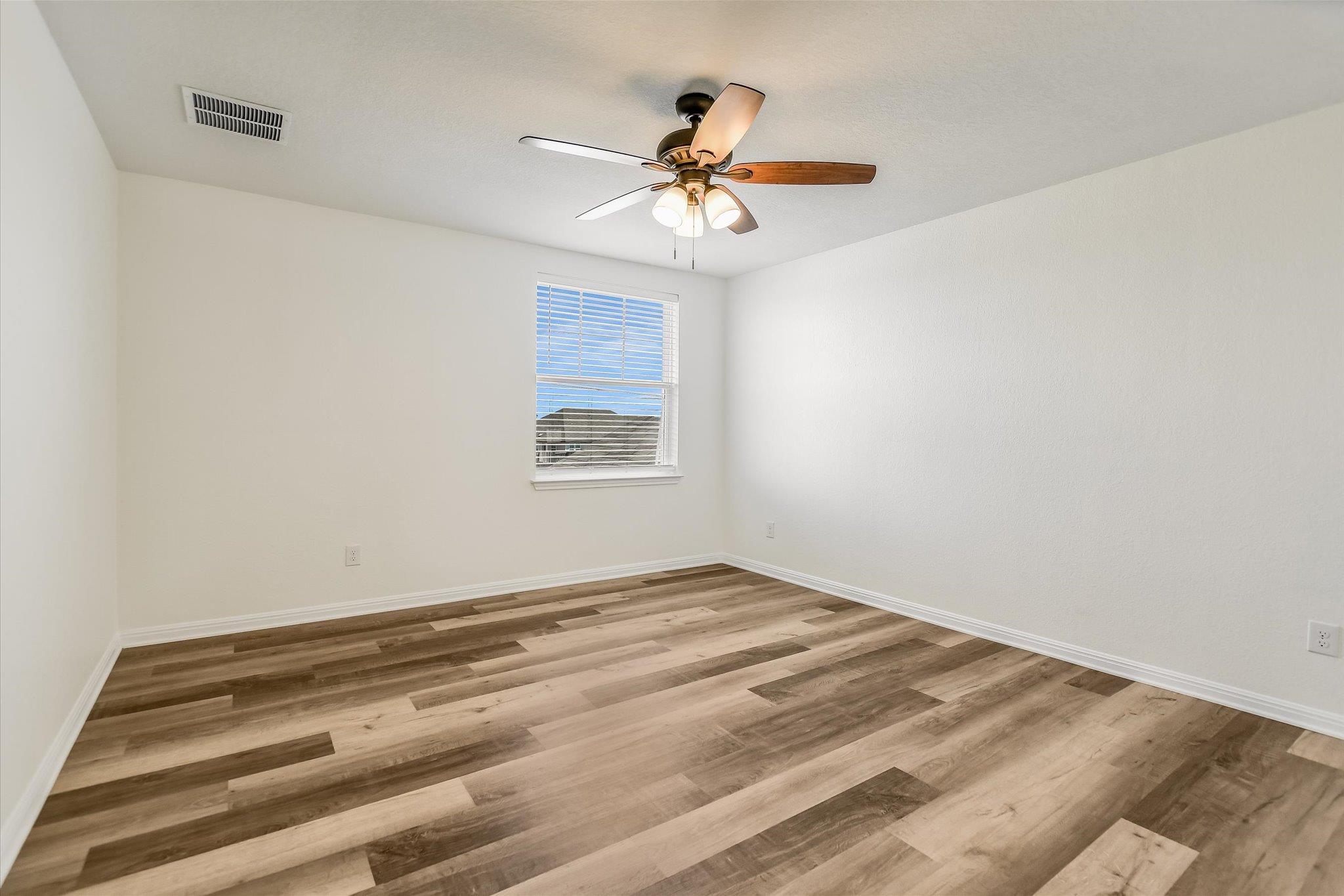 202 Grasslands Trl Property Photo 15
