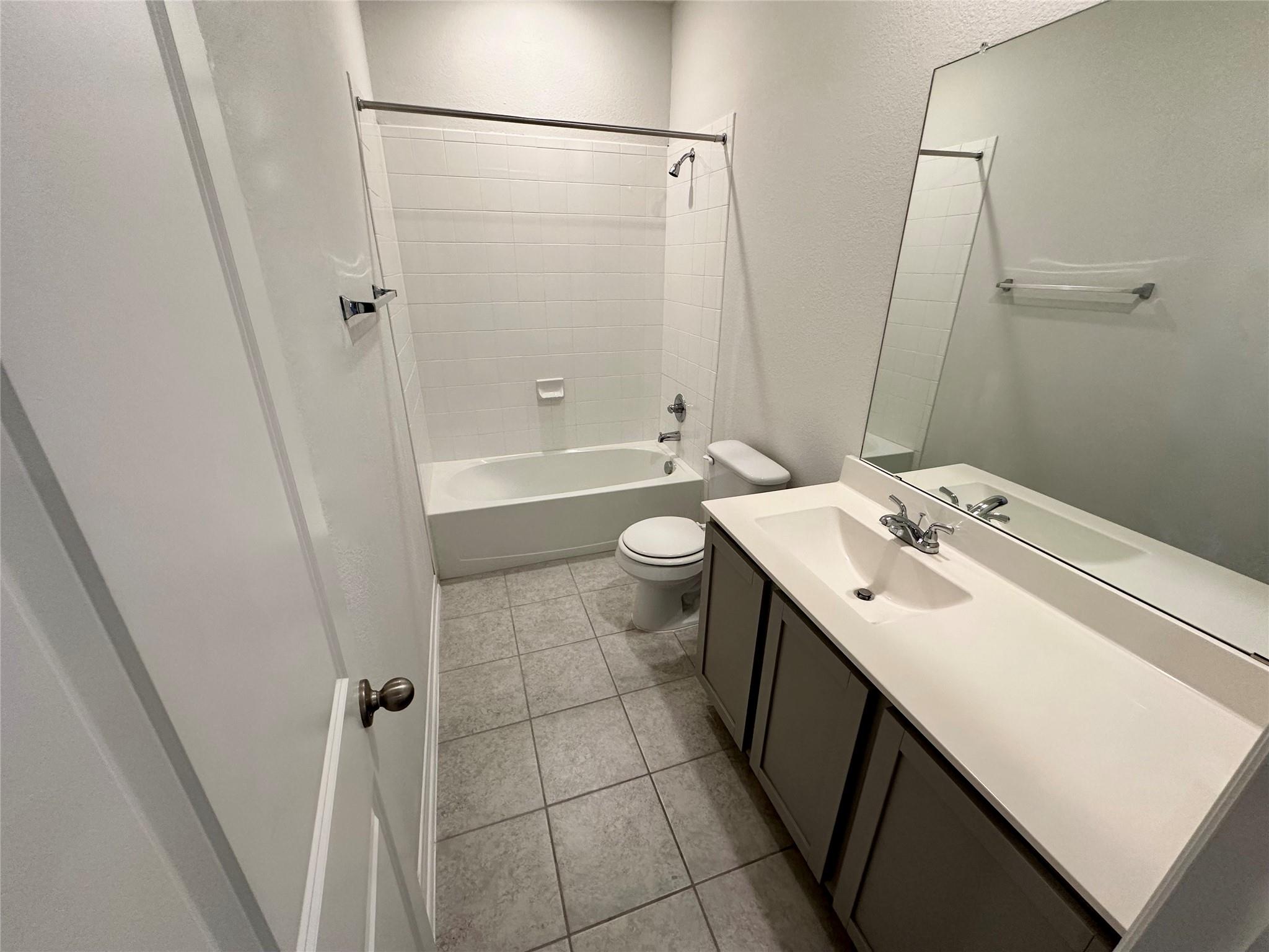 230 Olympic Dr Property Photo 9