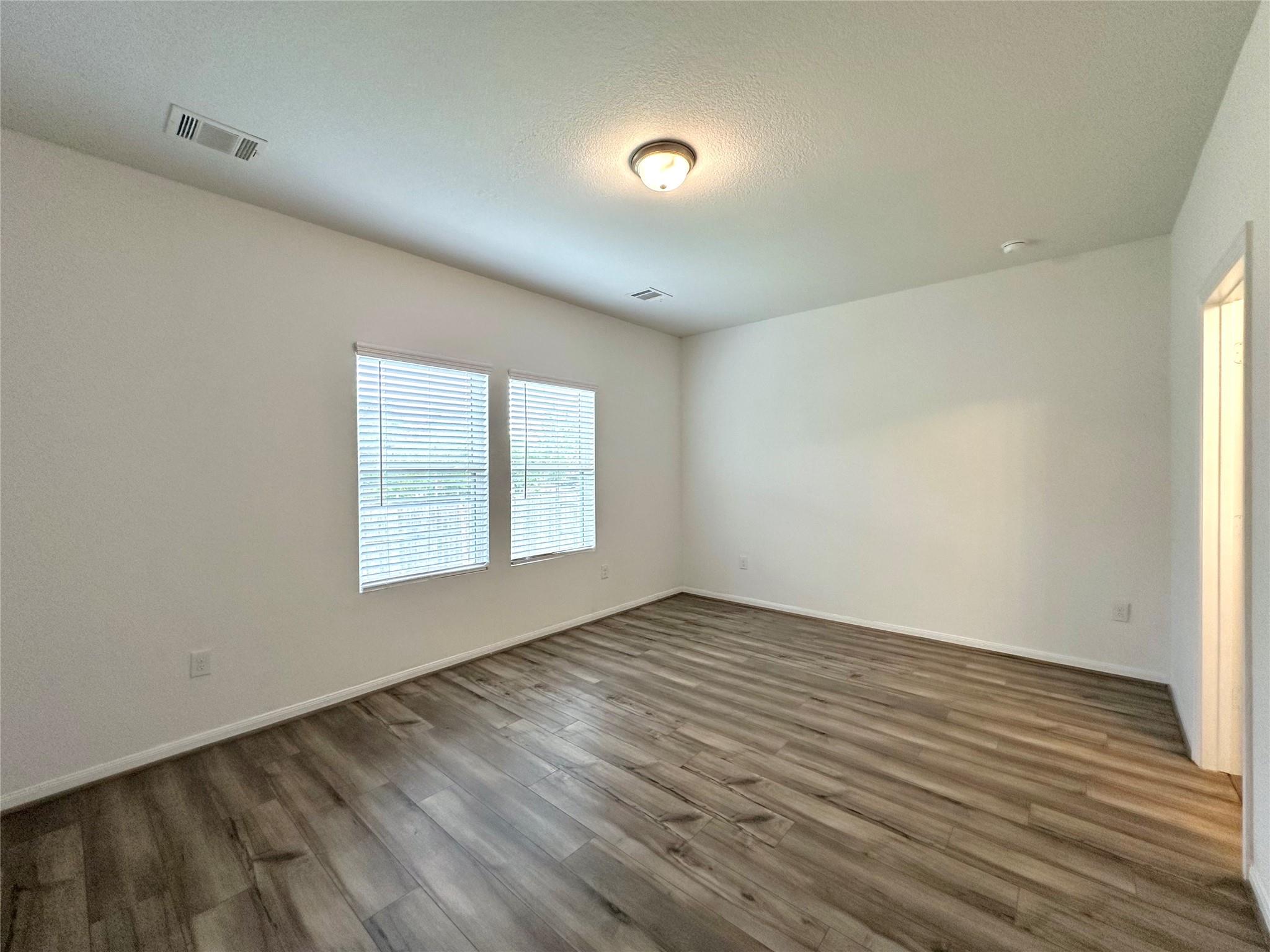 230 Olympic Dr Property Photo 23