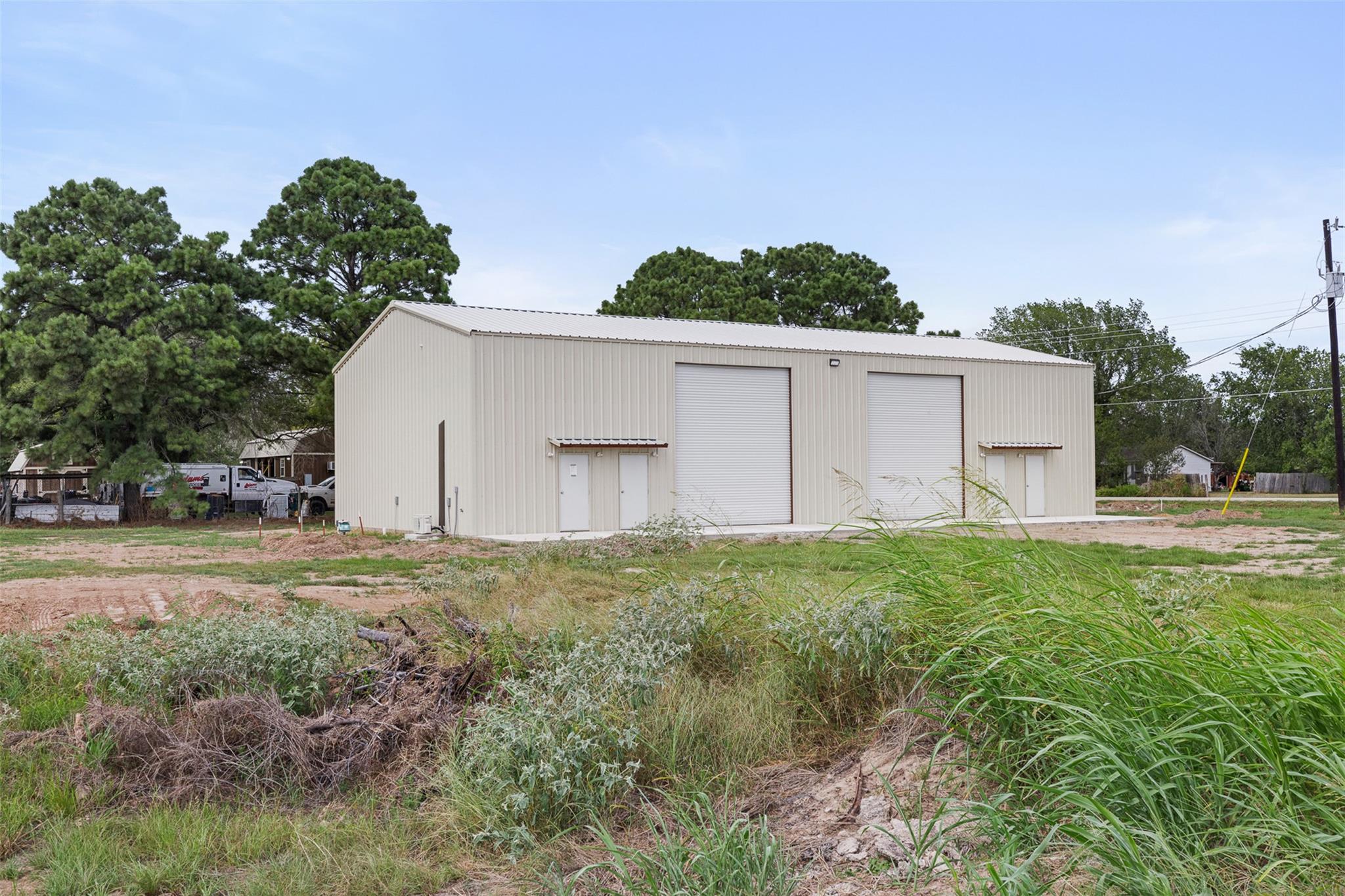 126 Kellar Rd #a Property Photo 3