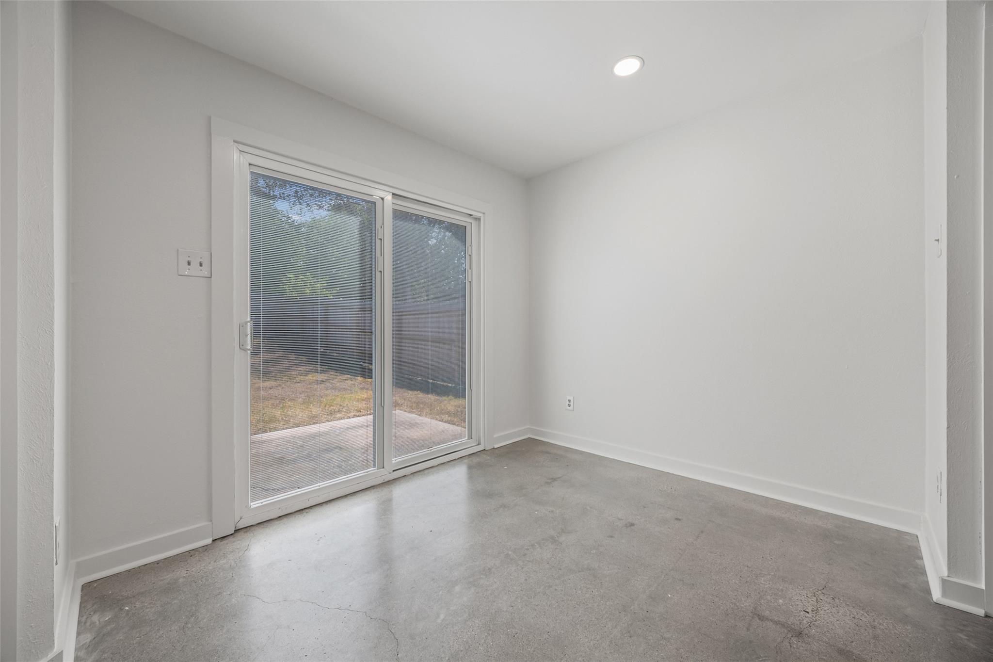 11920 Tobler Trl Property Photo 8