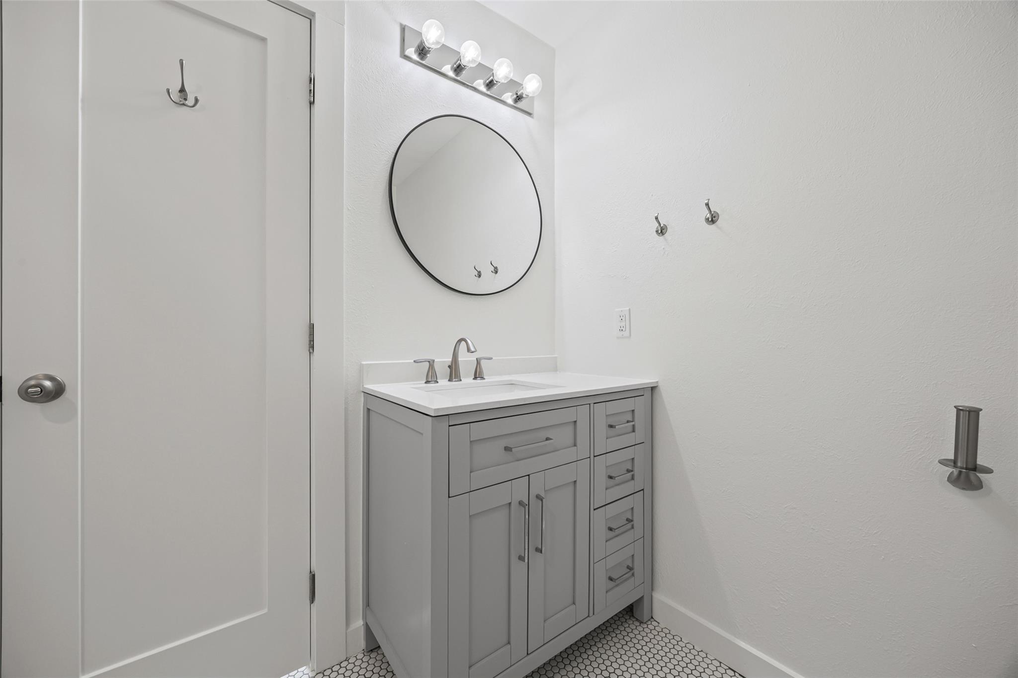 11920 Tobler Trl Property Photo 11
