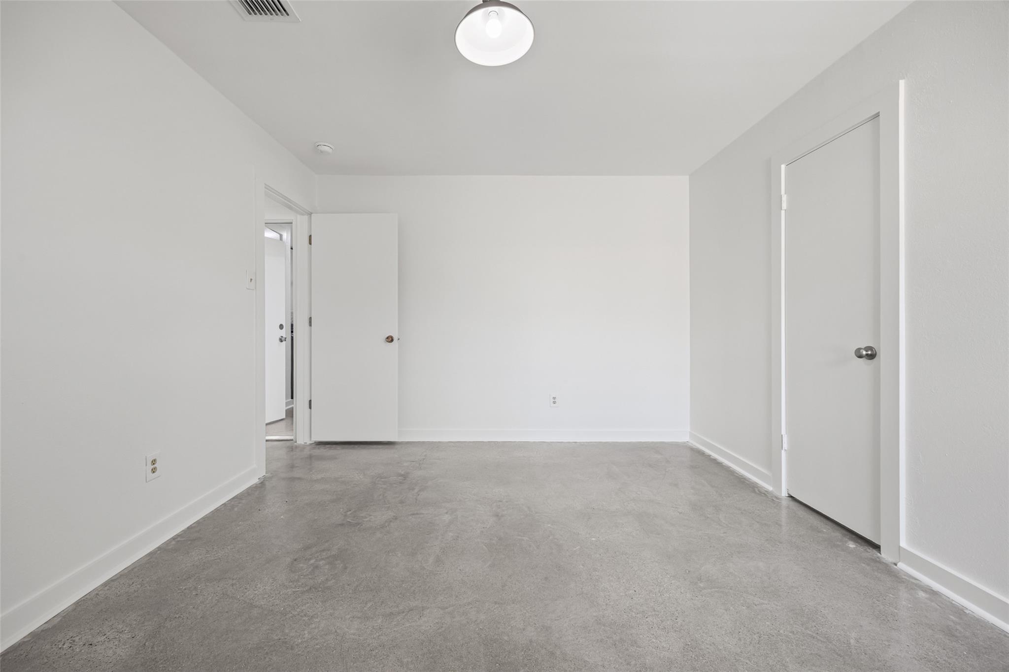 11920 Tobler Trl Property Photo 17