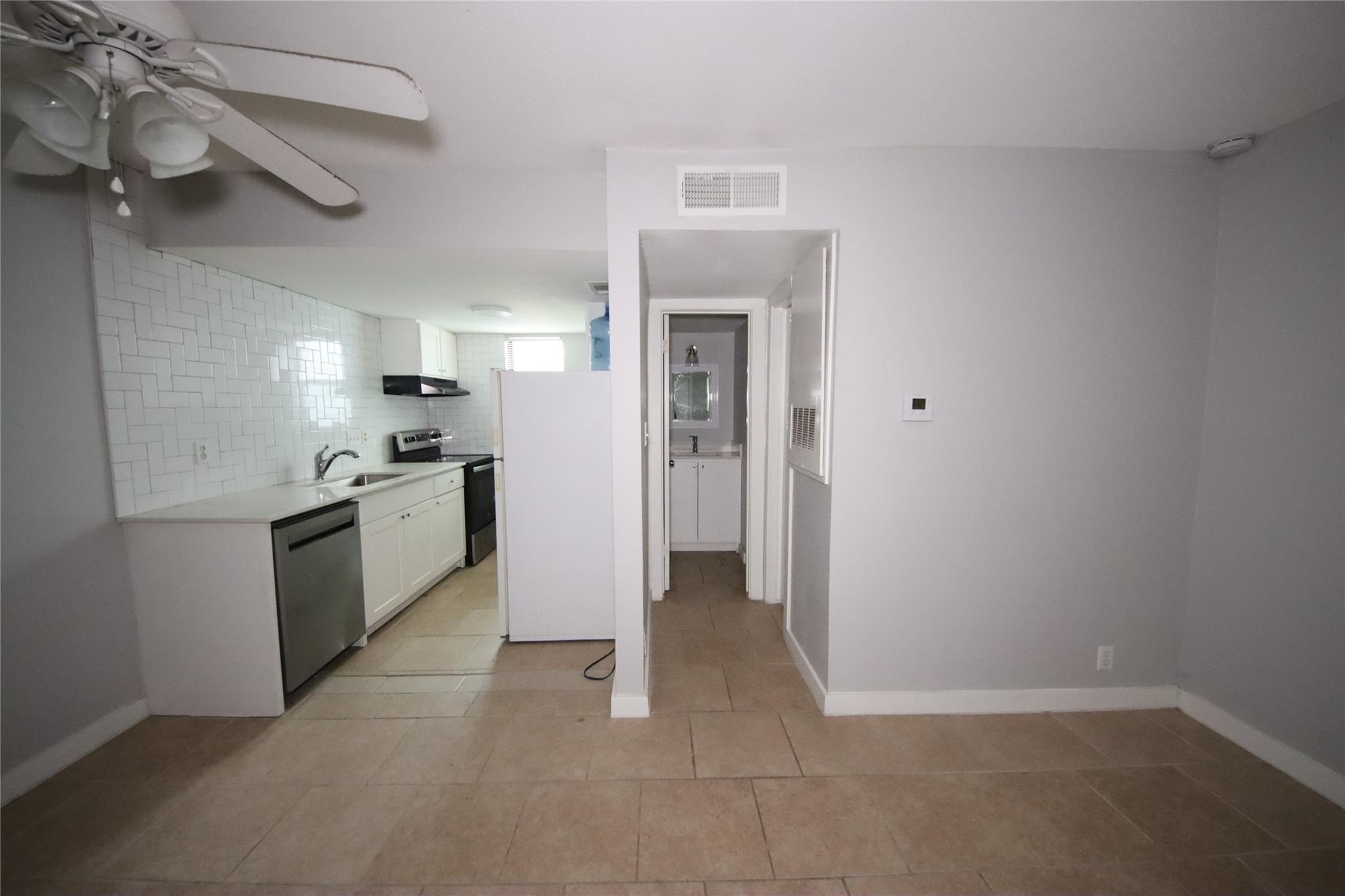 1600 West Ave #19 Property Photo 5
