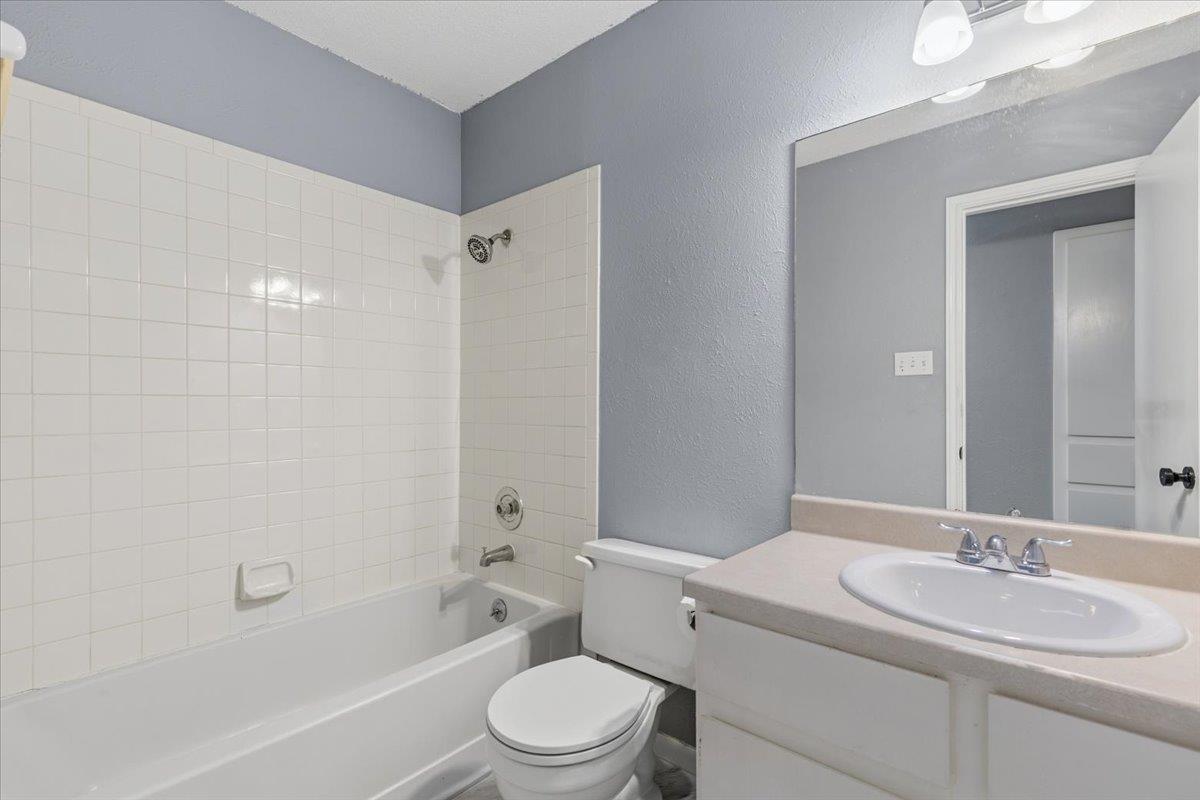 12321 Marogot Run Property Photo 18