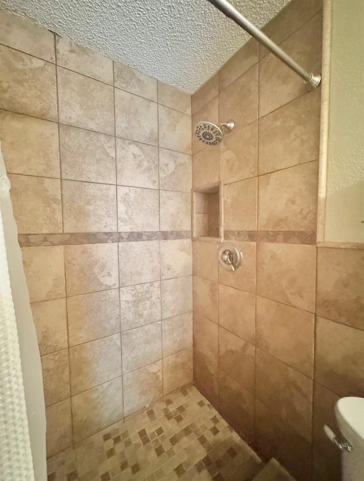 206 Loesch Dr Property Photo 20
