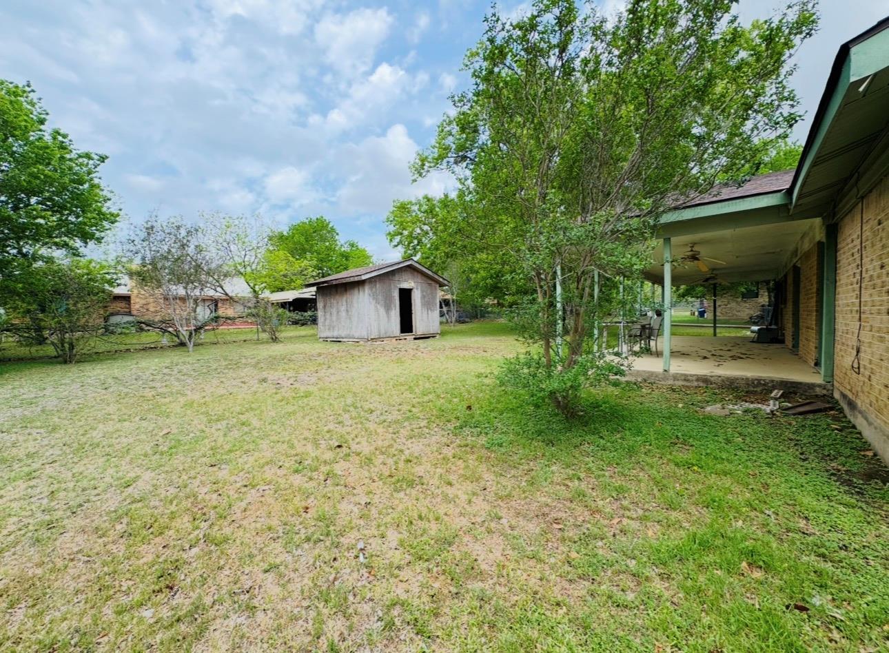 206 Loesch Dr Property Photo 30