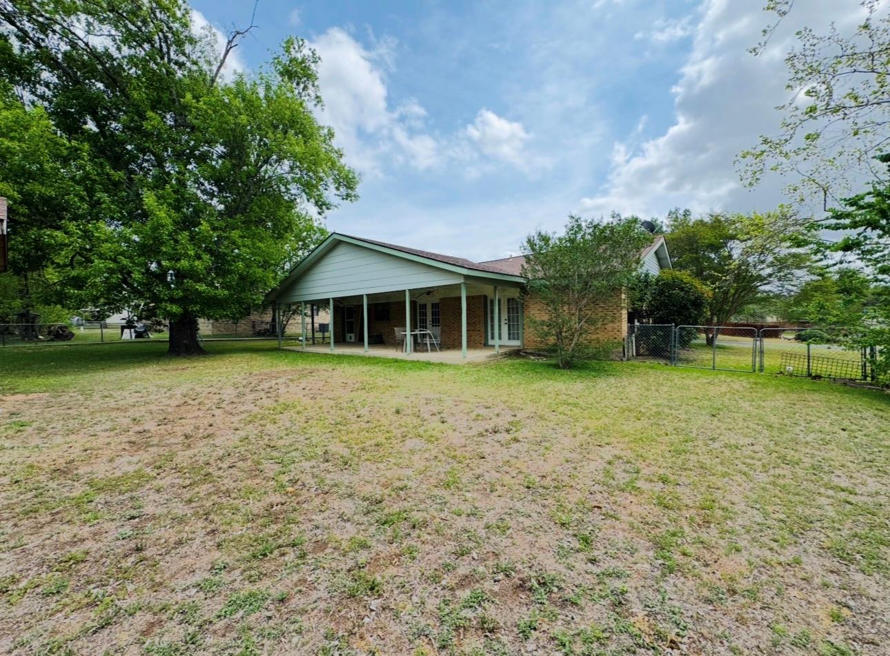 206 Loesch Dr Property Photo 31