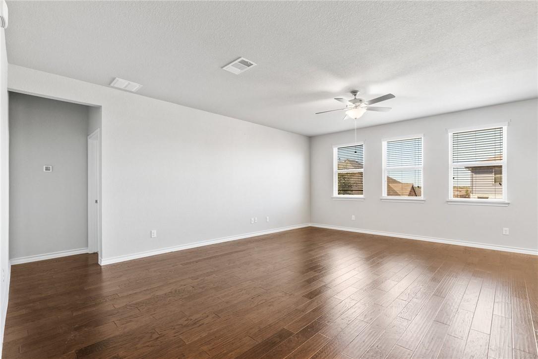 505 Whitney Trl Property Photo 5