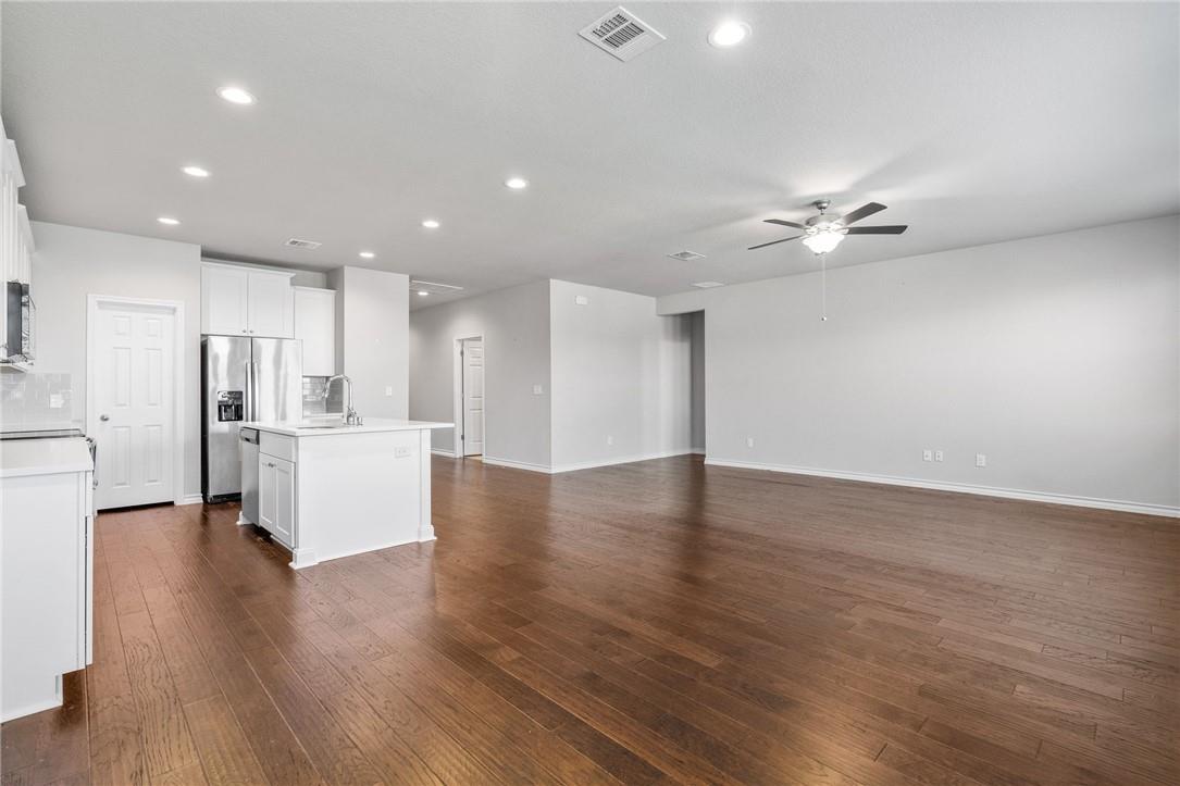 505 Whitney Trl Property Photo 6