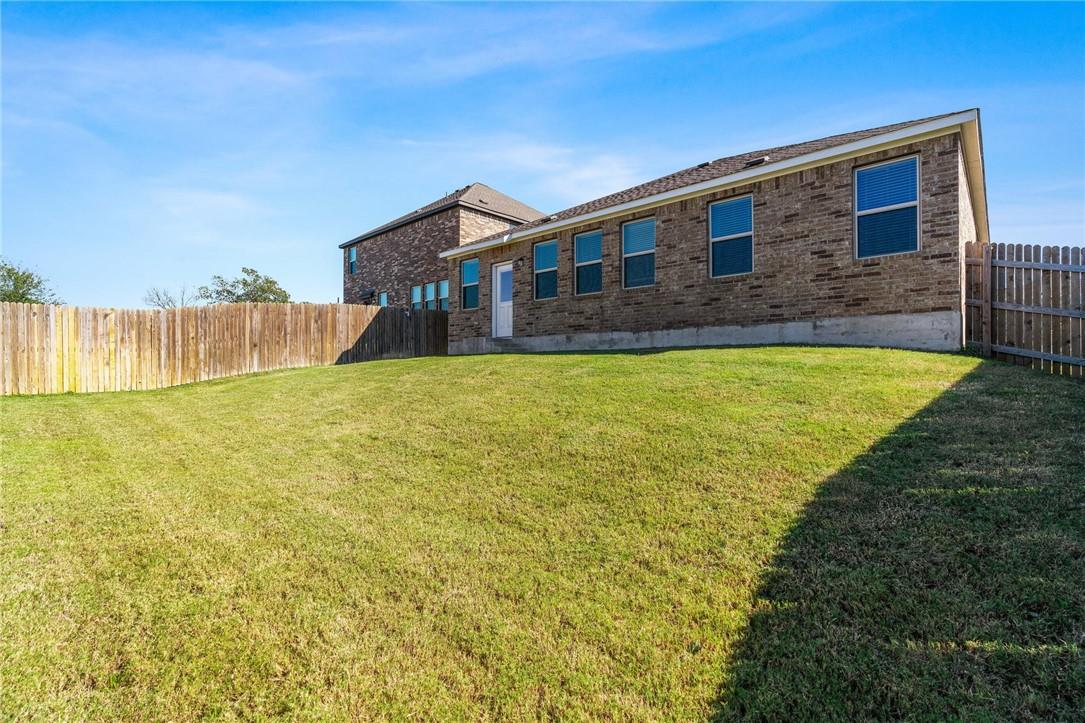 505 Whitney Trl Property Photo 9