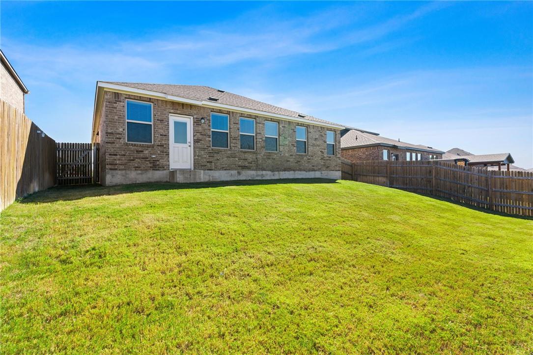 505 Whitney Trl Property Photo 17