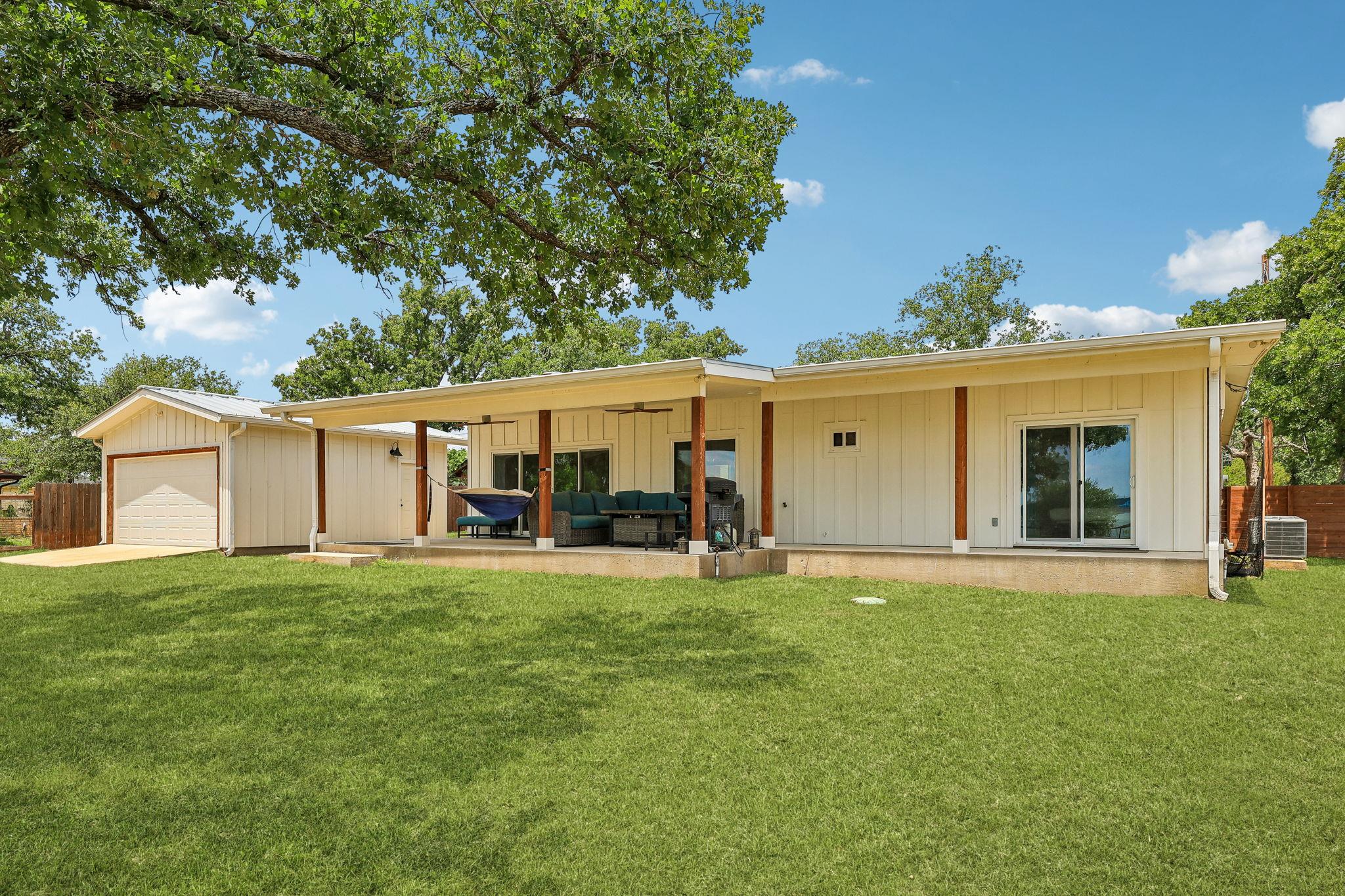 114 Agarita Dr Property Photo 32