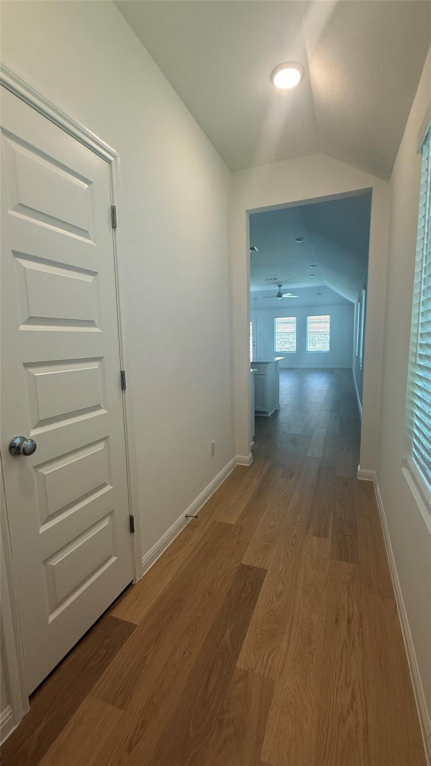 176 Hornet St Property Photo 3