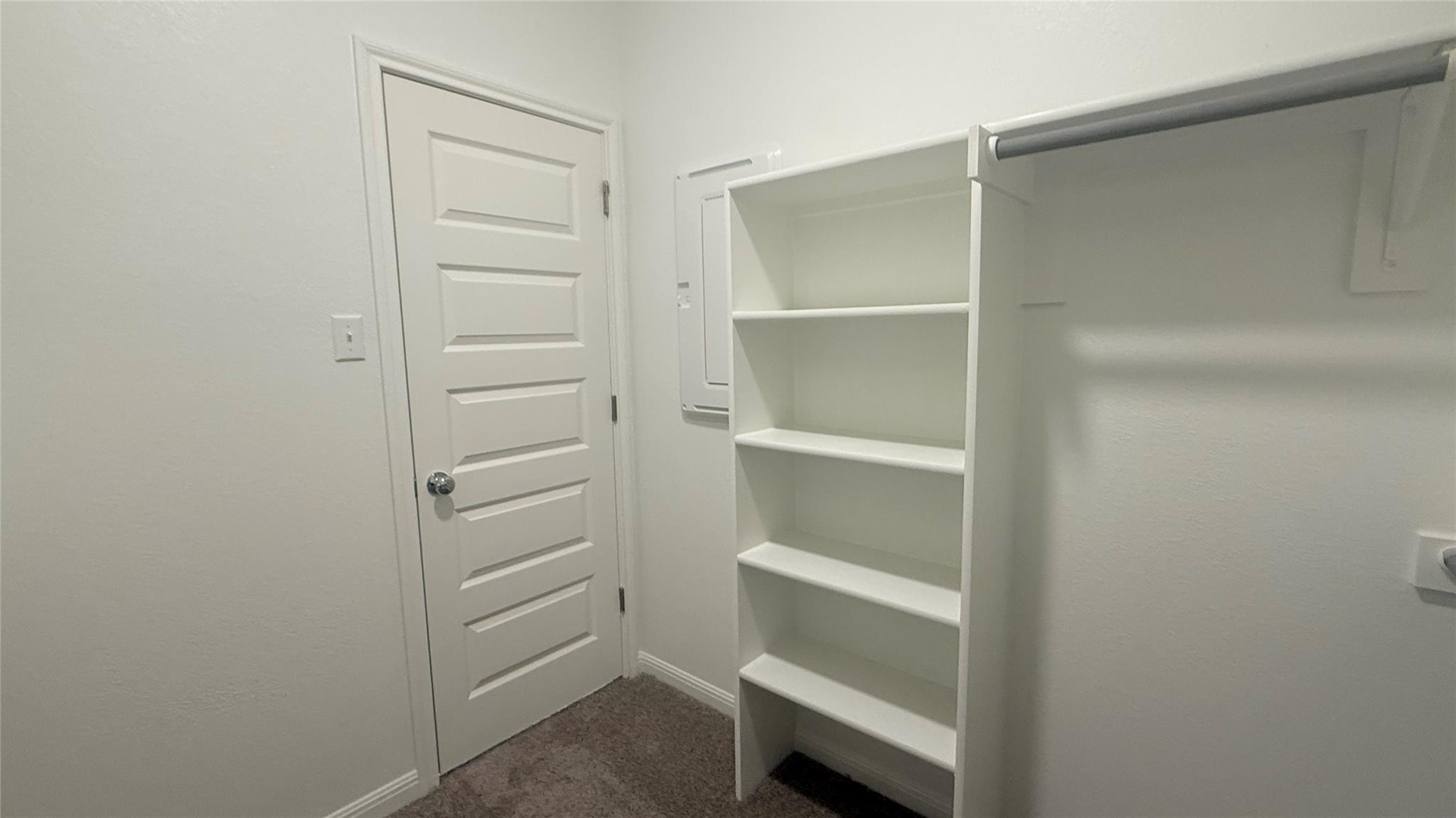 176 Hornet St Property Photo 13
