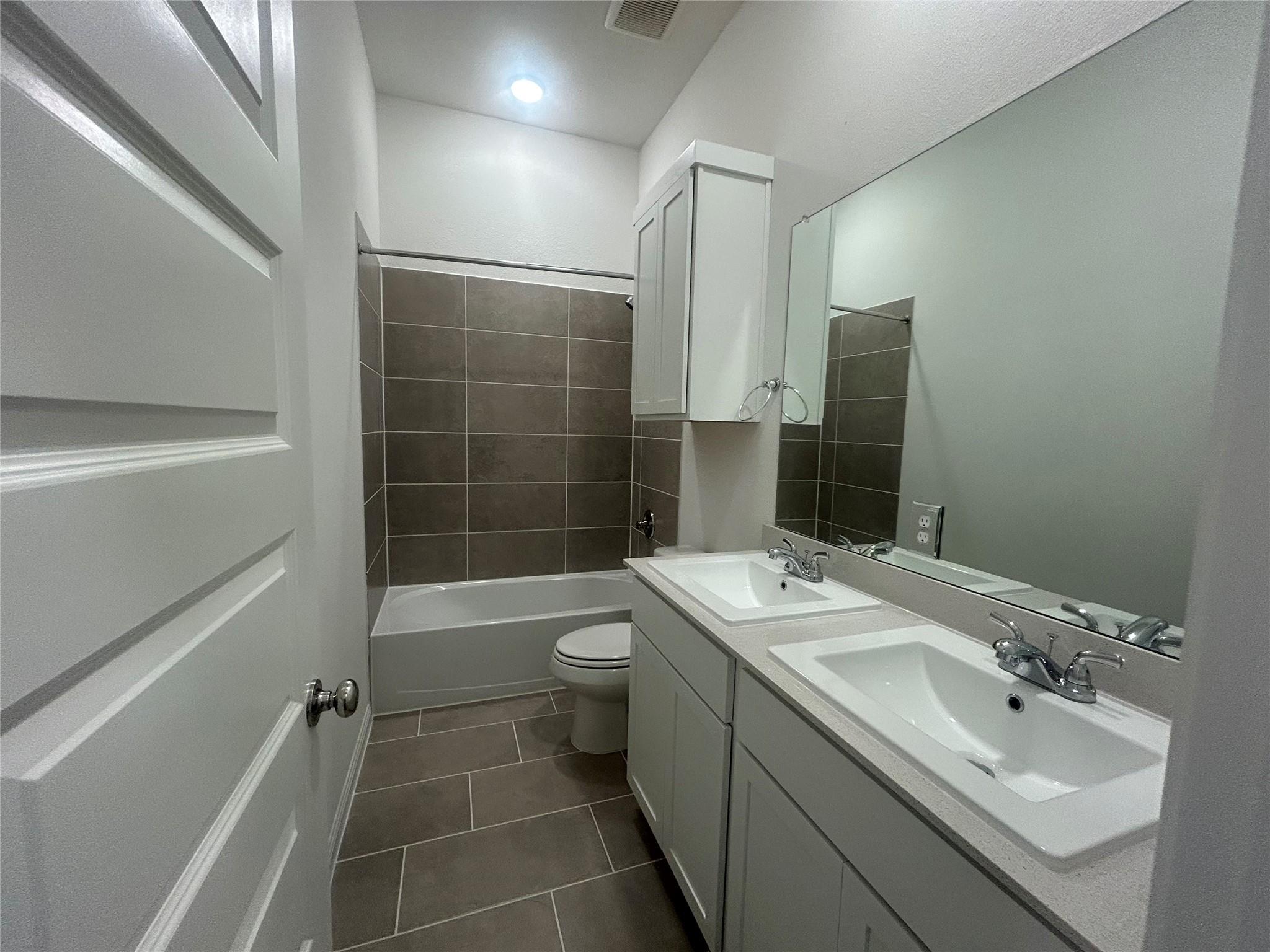 176 Hornet St Property Photo 19
