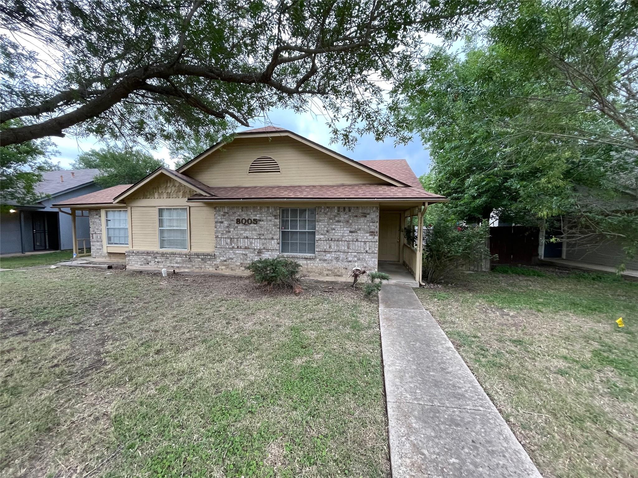 8005 West Gate Blvd #b Property Photo 1