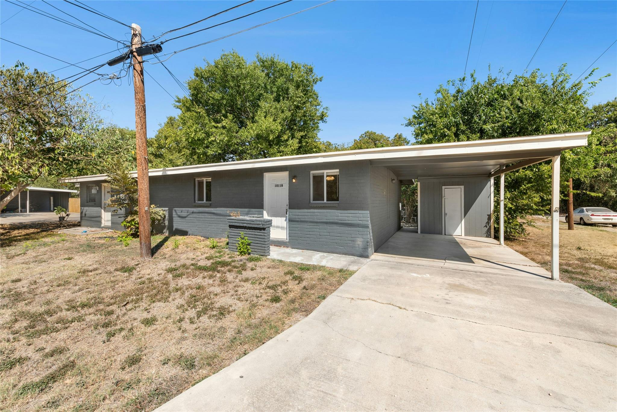 1011 Hackberry St #a&b Property Photo 2