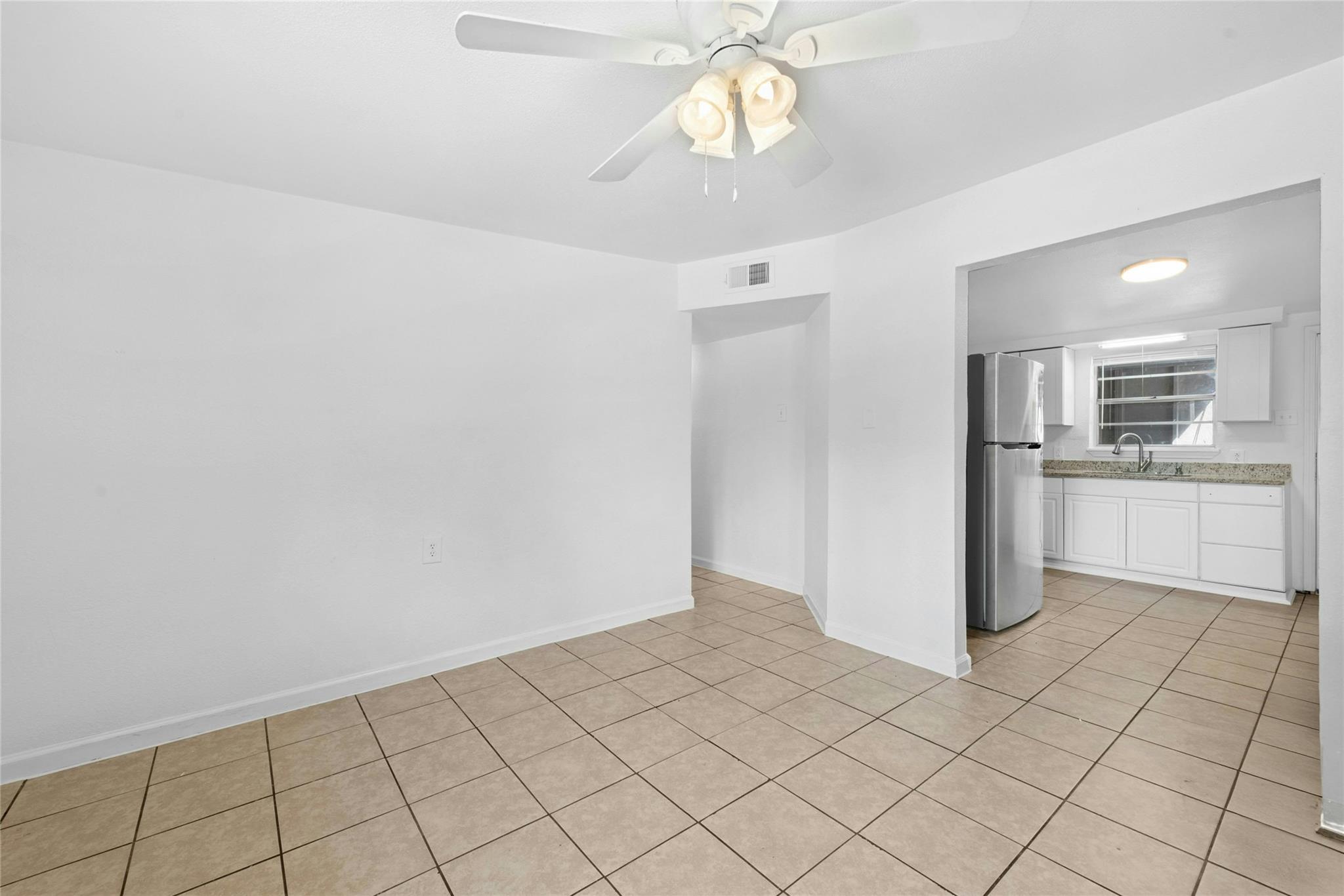 1011 Hackberry St #a&b Property Photo 6